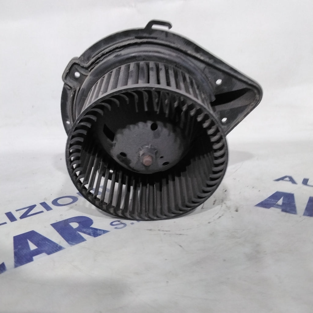 Volkswagen Passat / Audi A4 1.9 TDI 1998 Heater Fan Code: 833636M (sf13p4)