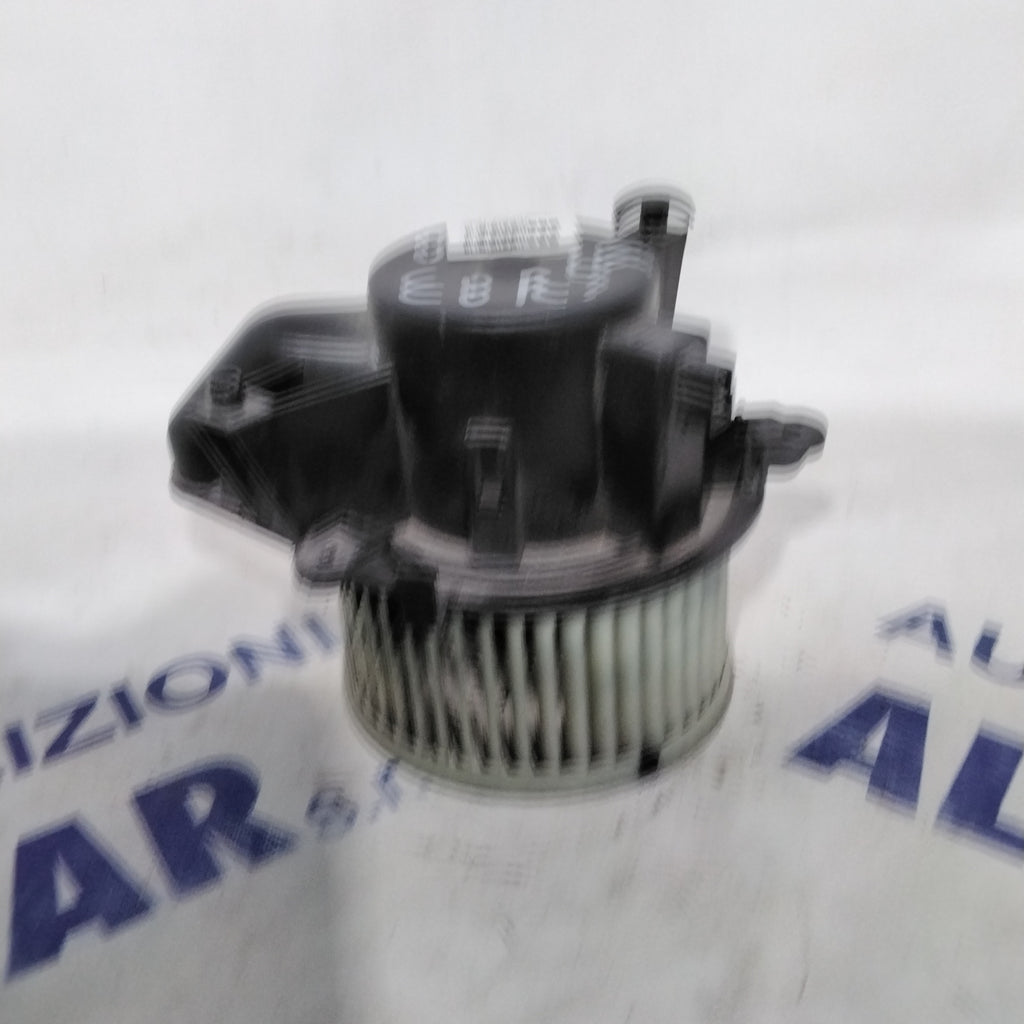 Heater fan Opel Corsa 1.3 diesel year 2004 code:141730600 (sf13p3)