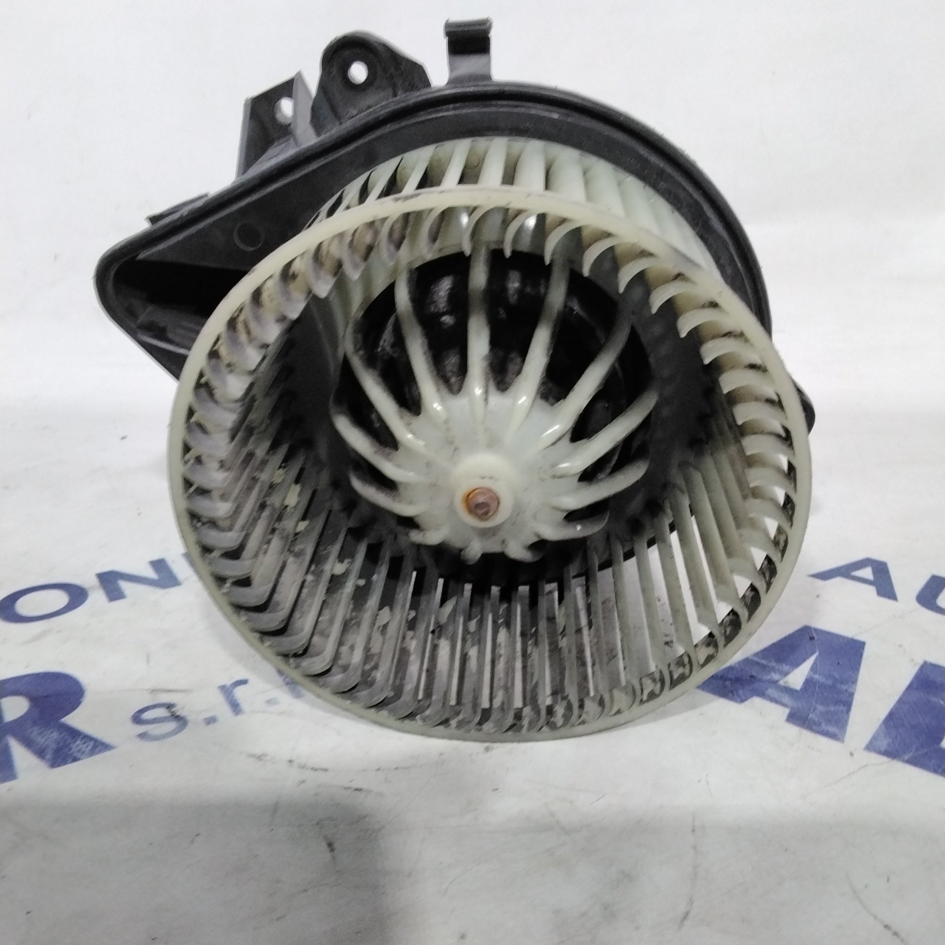 Heater fan Opel Corsa 1.3 diesel year 2004 code:141730600 (sf13p3)
