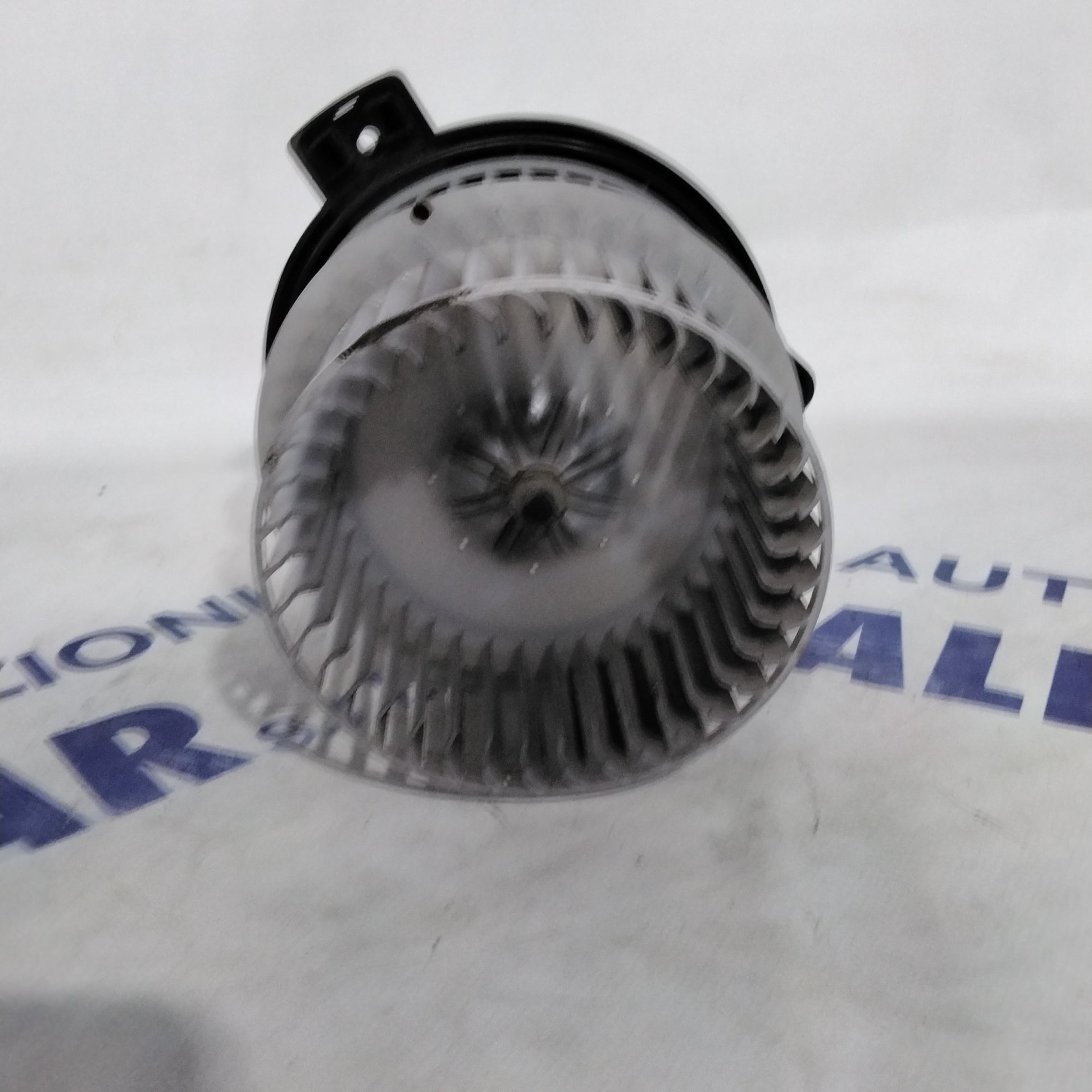 Heating Fan Suzuki Grand Vitara year 2002 code: 194000 (sf13p3)