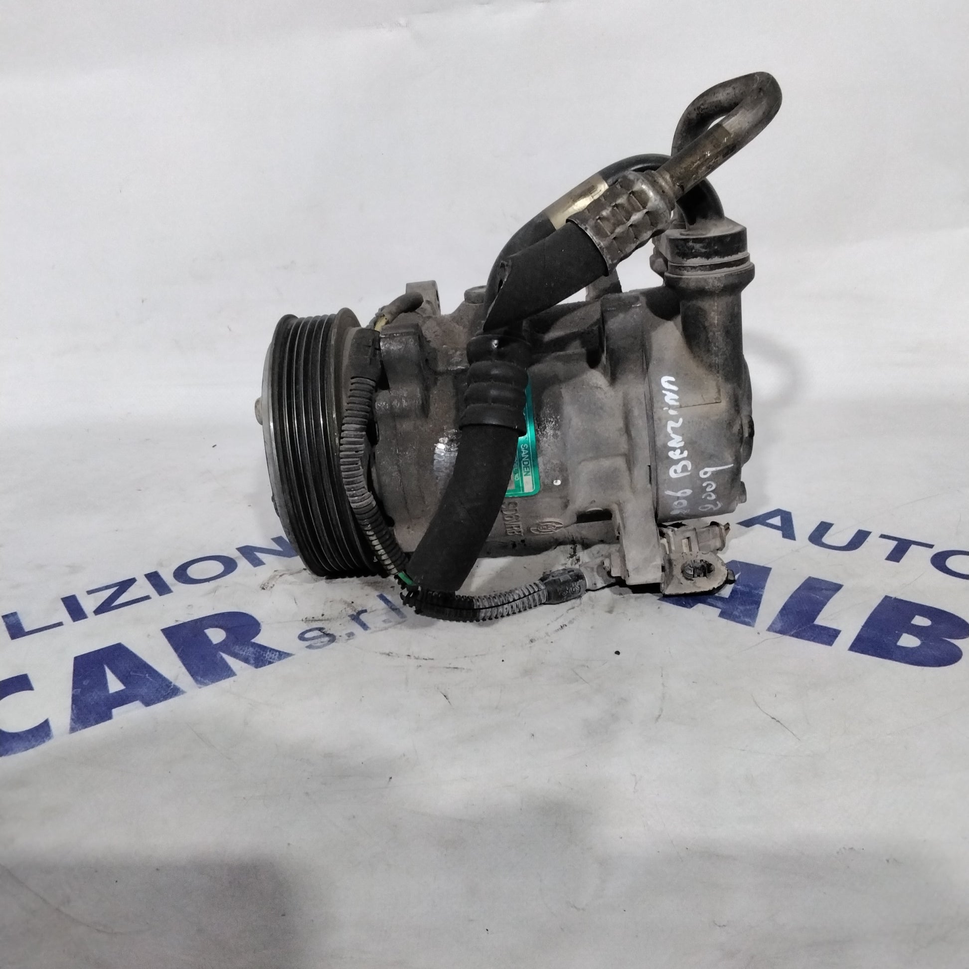 air conditioning compressor peugeot 206 petrol year 2009 code:SD6VRBF ,1412F(sf14p6)