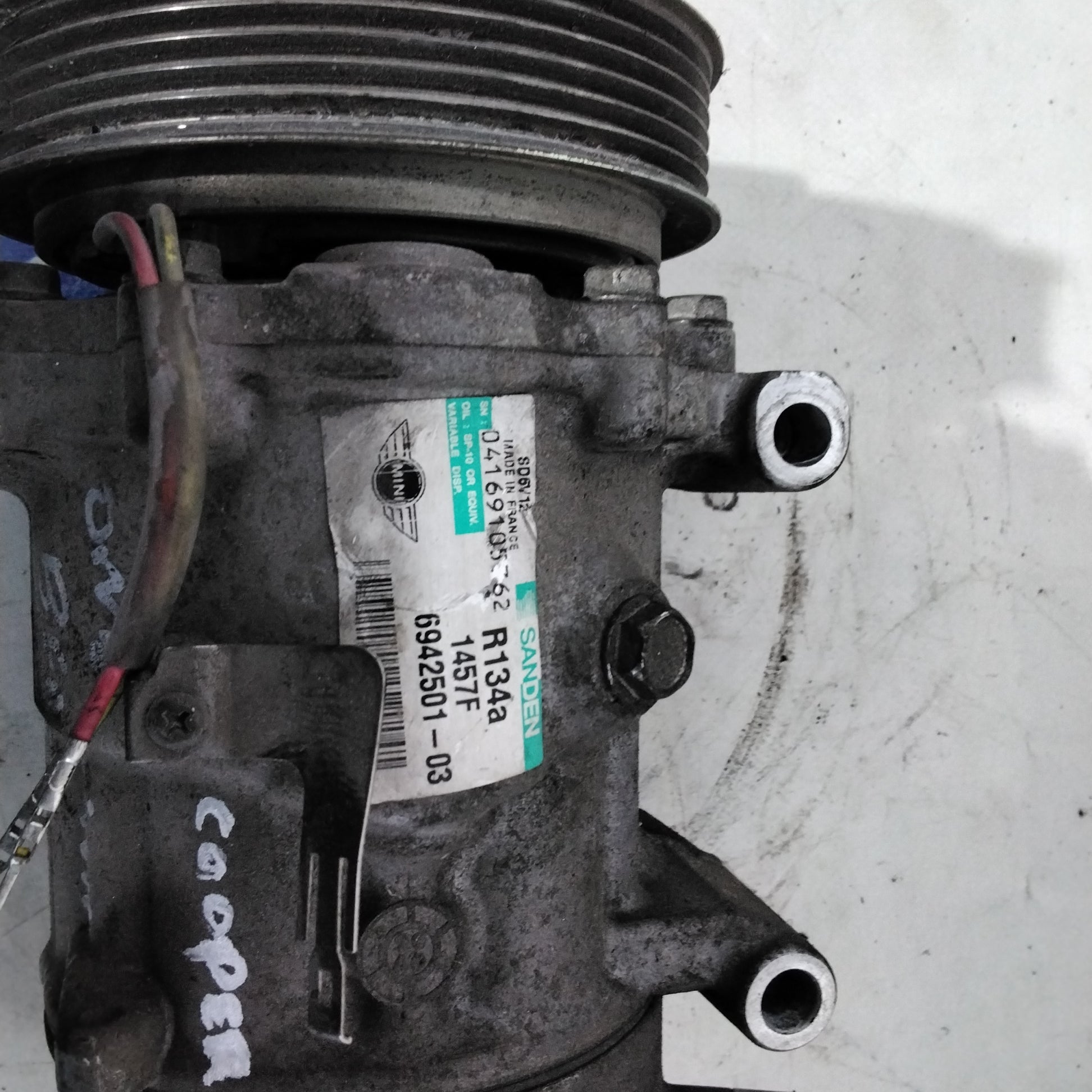 air conditioning compressor Mini Cooper 1.6 petrol R55 R56 year 2006 code: 694250103 (sf14p5)