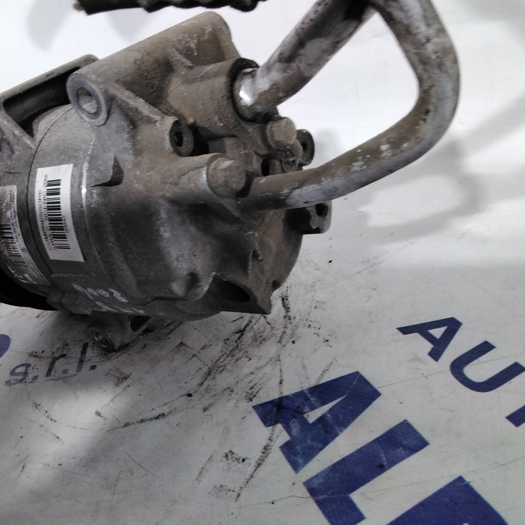 air conditioning compressor Renault Megane Scenic 1.9 dci year 2006 code: 8200940233 (sf14p5)