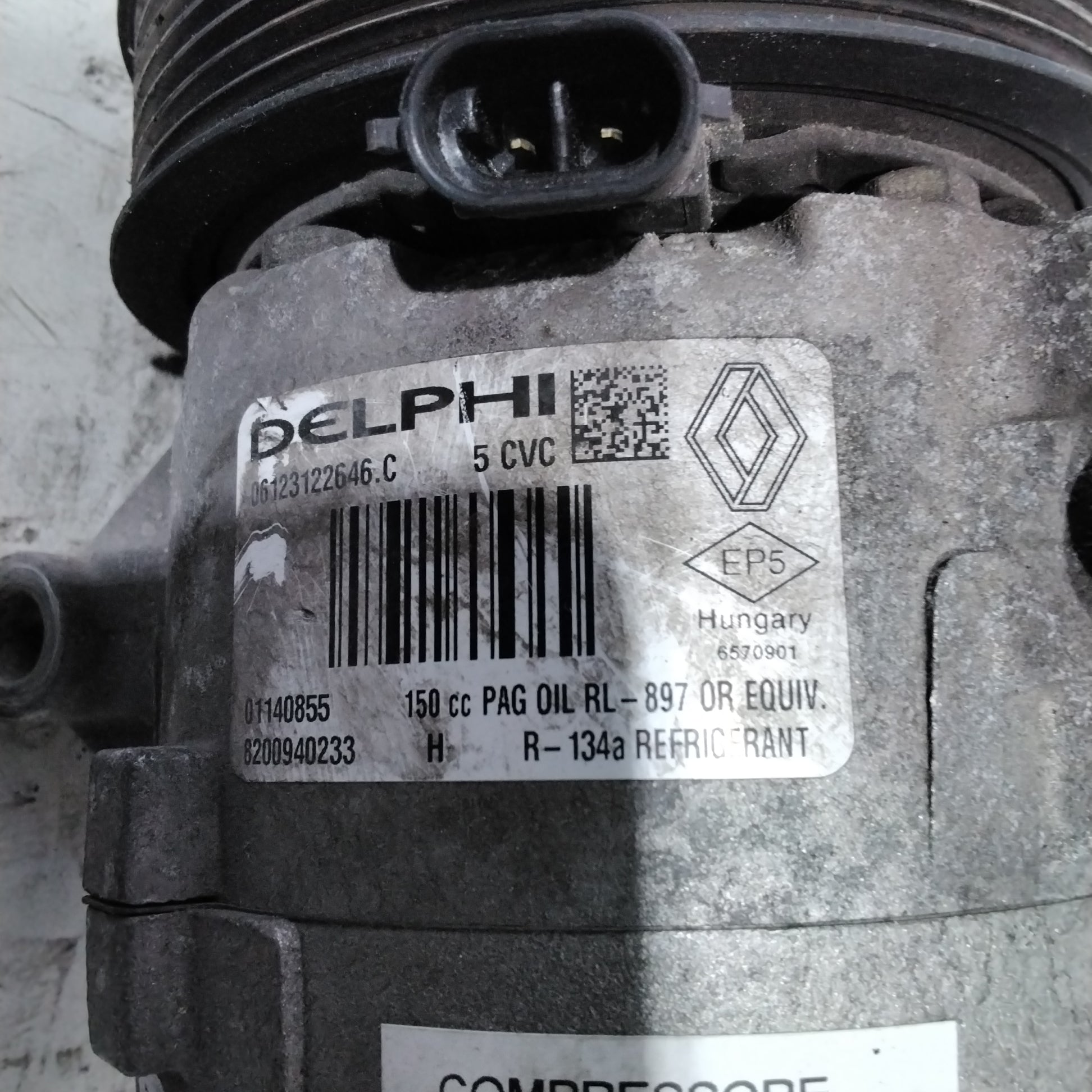 air conditioning compressor Renault Megane Scenic 1.9 dci year 2006 code: 8200940233 (sf14p5)