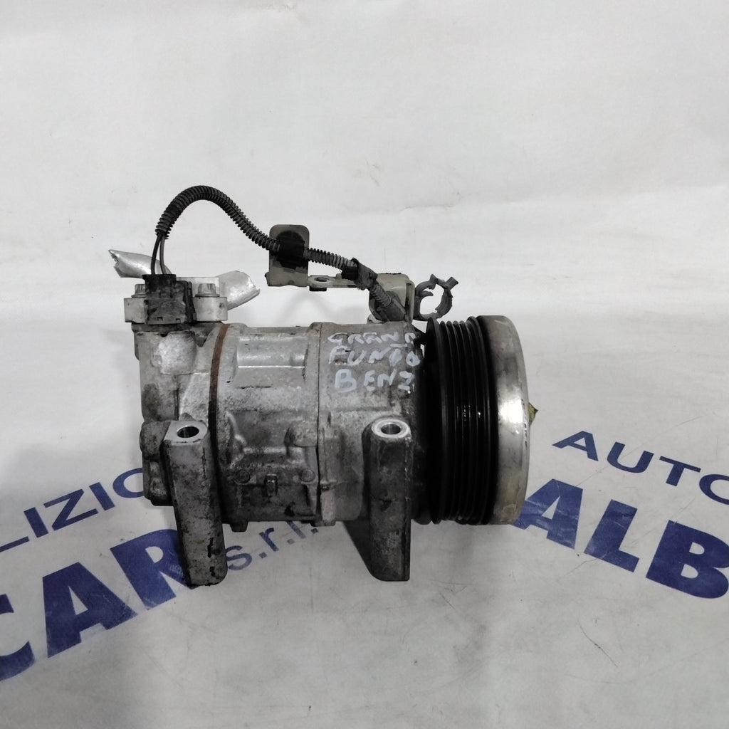Air conditioning compressor Fiat Grande Punto petrol year 2006 code:55194880(sf14p3)