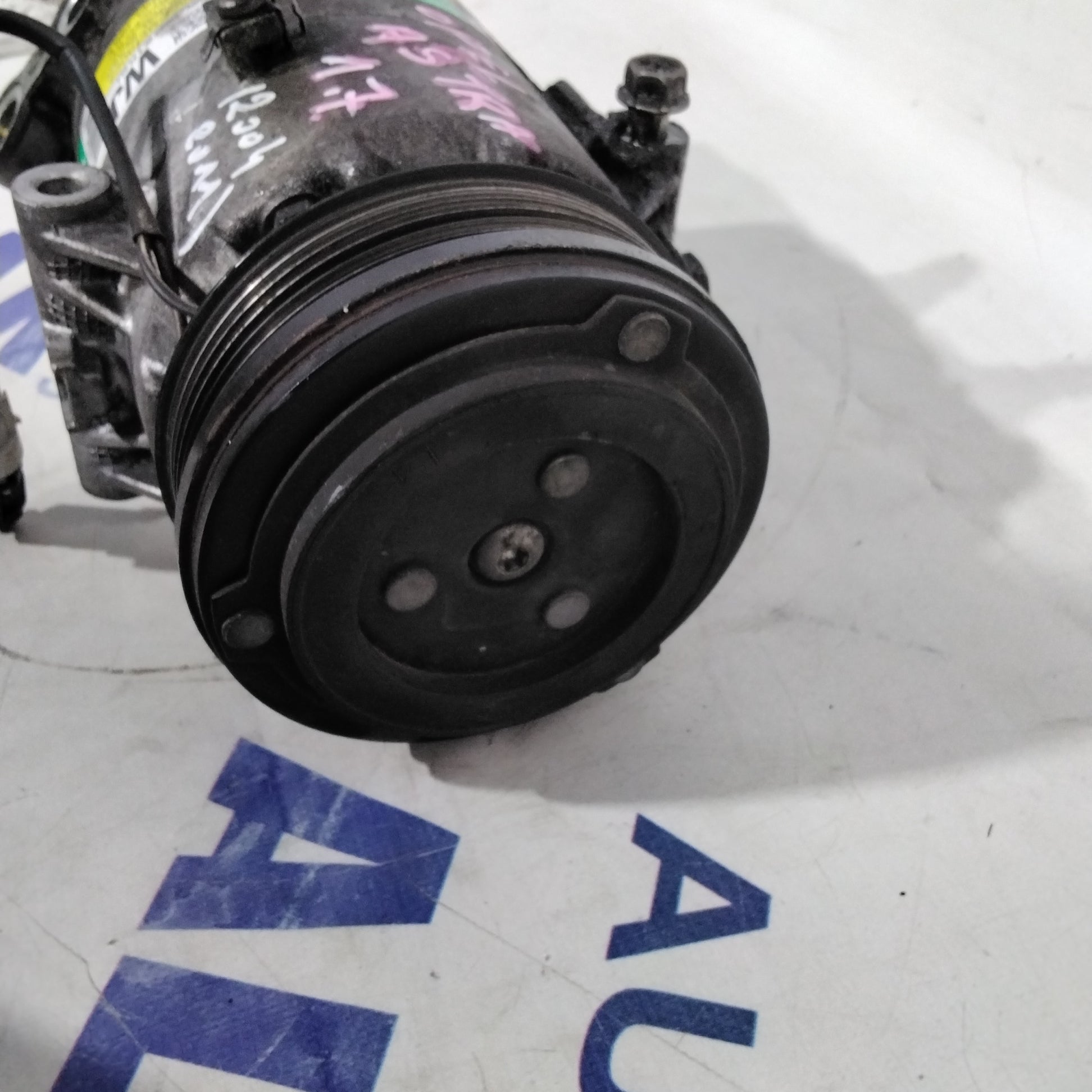 Opel Astra 1.7 diesel air conditioning compressor year 2004/2011 code: 13124751 (sf14p2)