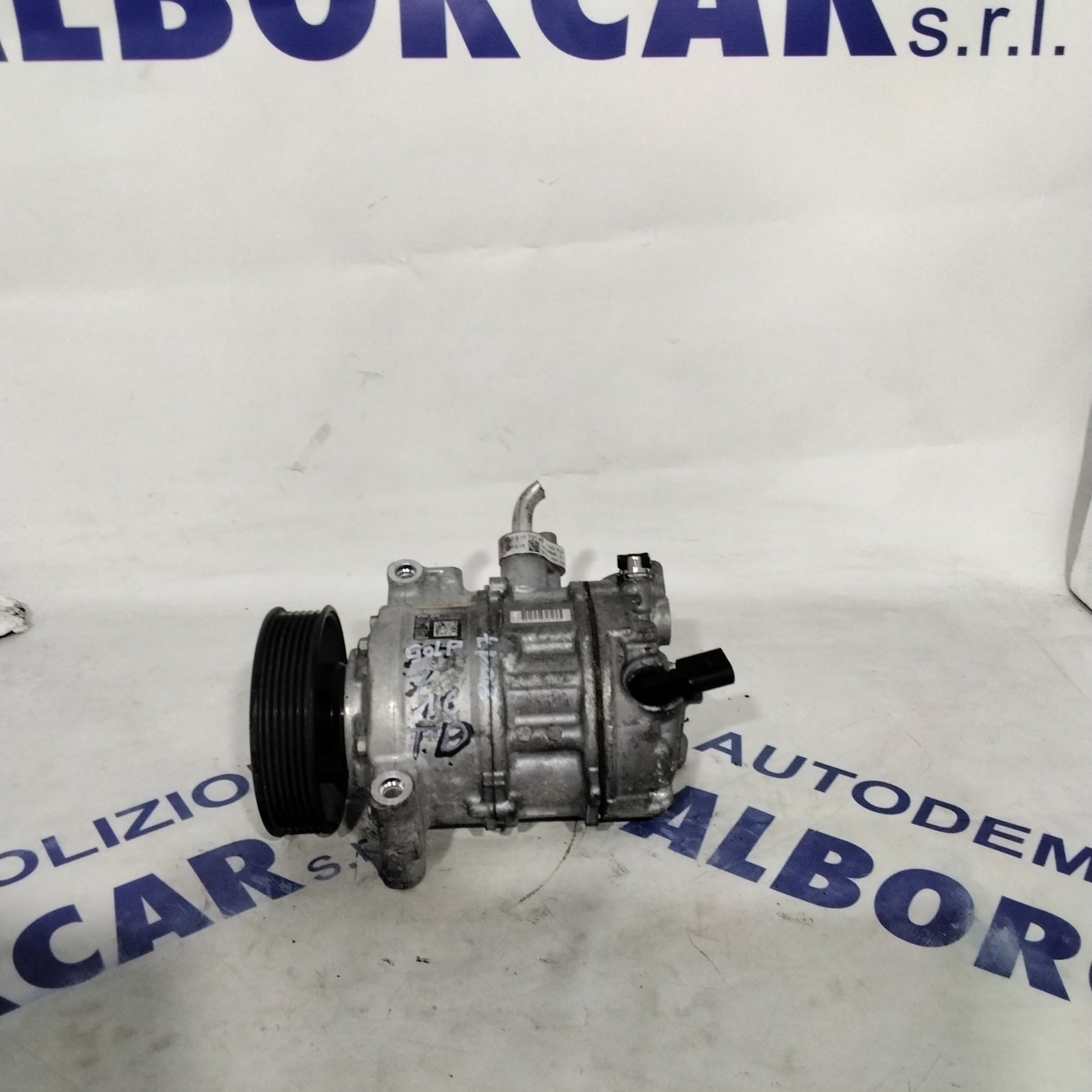  compressore aria condizionata volkswagen golf 7 1.6 TD anno 2017 codice:5Q0816803D(sf14p2)