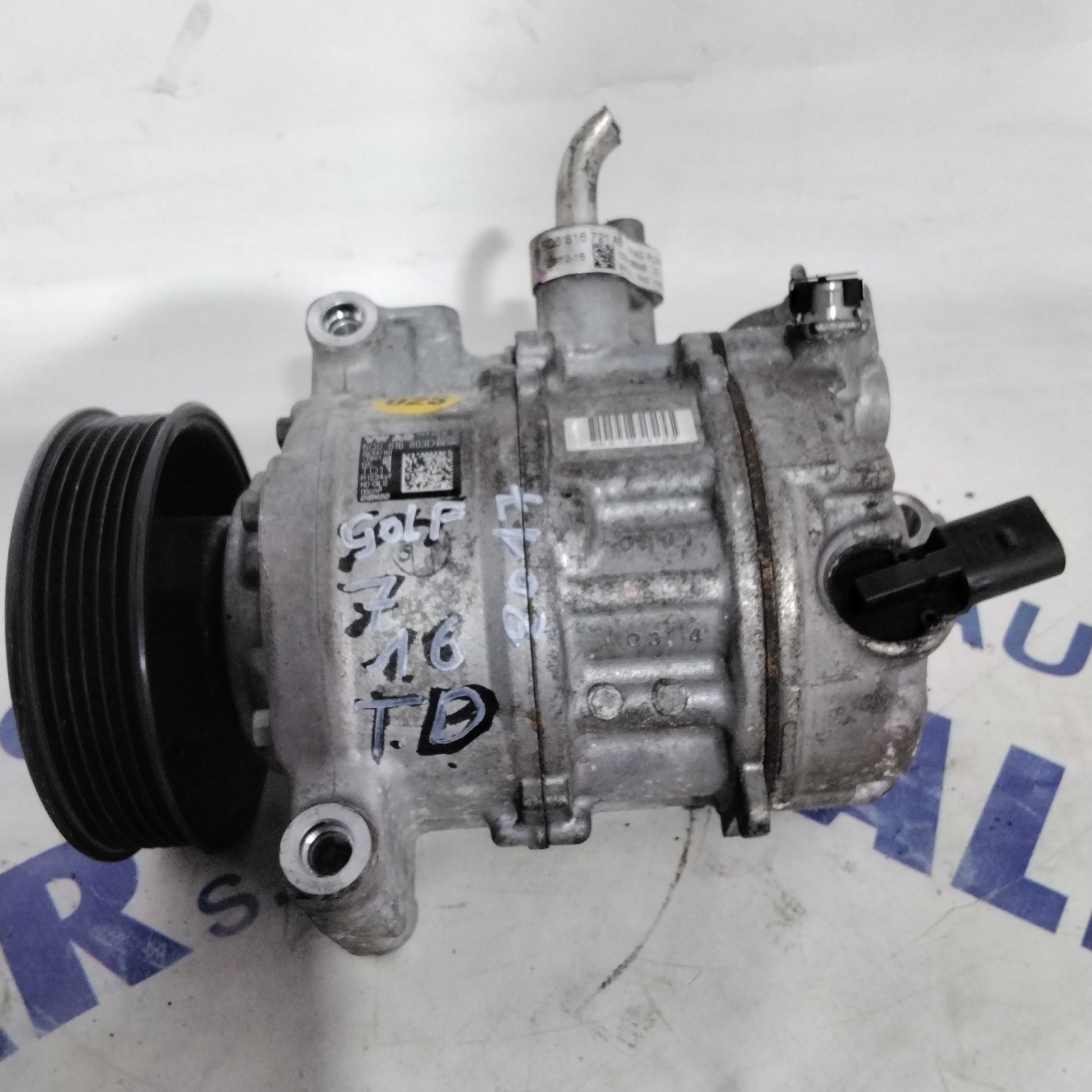  compressore aria condizionata volkswagen golf 7 1.6 TD anno 2017 codice:5Q0816803D(sf14p2)