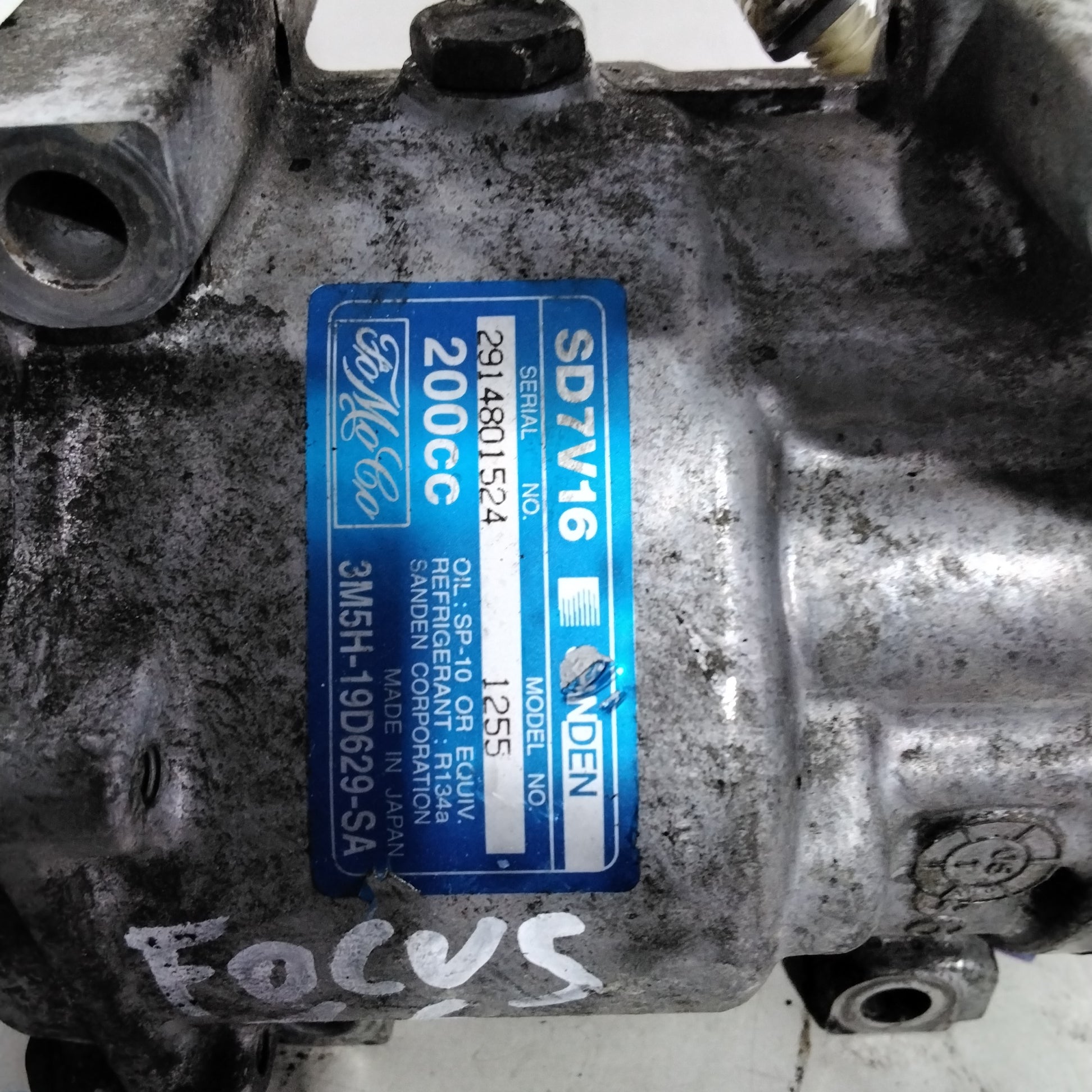 air conditioning compressor Ford Focus 1.6 Td year 2006 code:3M5H19D629SA (sf14p4)