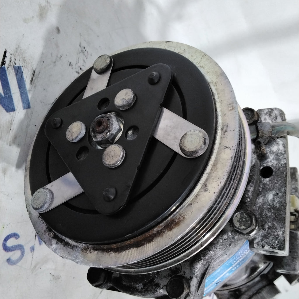 air conditioning compressor Ford Focus 1.6 Td year 2006 code:3M5H19D629SA (sf14p4)