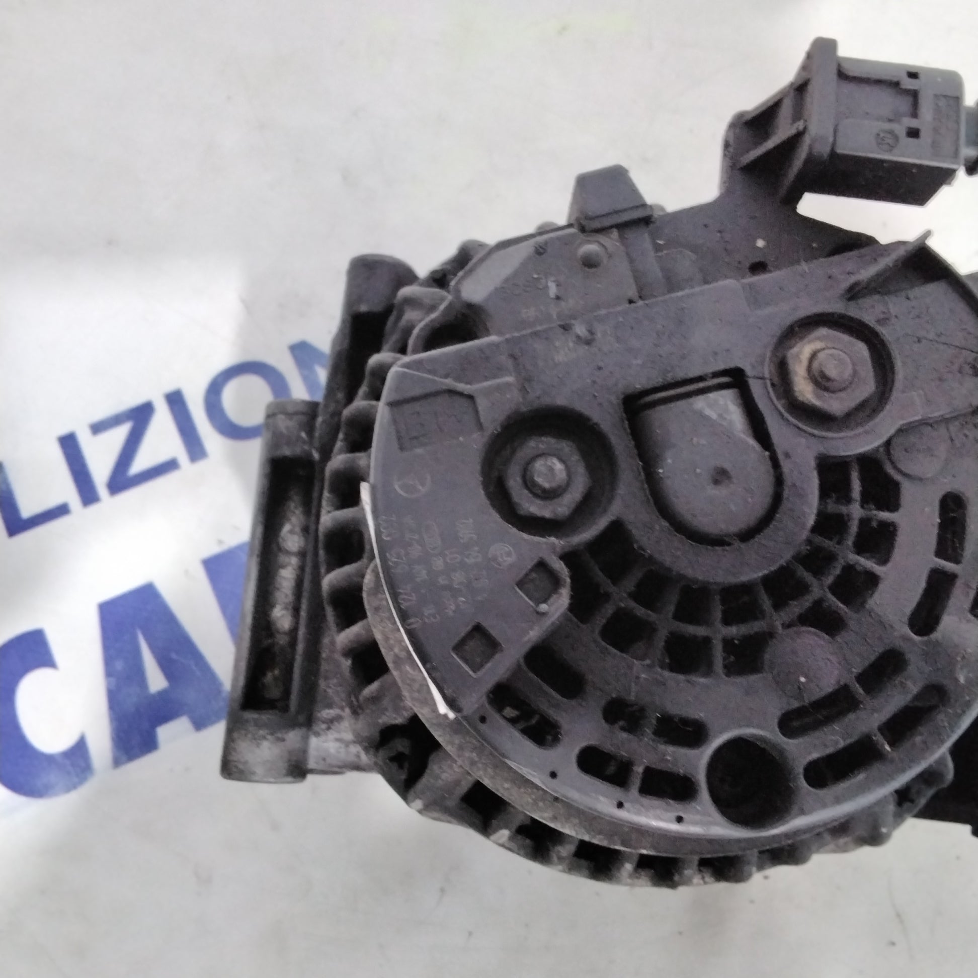 alternator Mercedes E270 year 2003 code: 0124625002 (sf15p9)