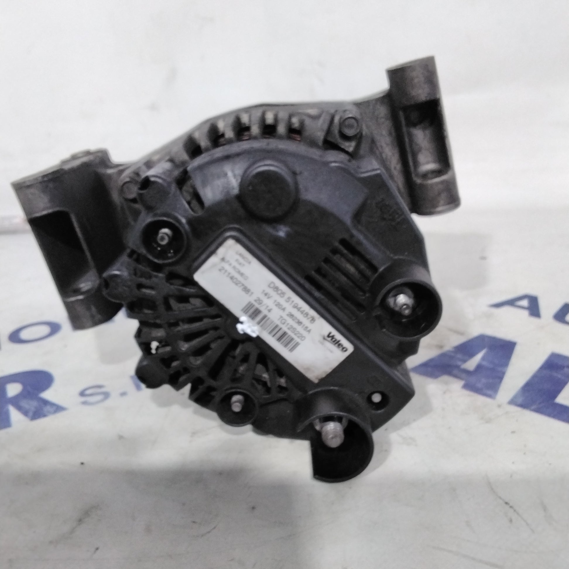 alternator Fiat Panda/Grande Punto/Ypsilon/Musa/Idea 1.3 Multijet year 2006 code: D80551944878 (sf15p9)