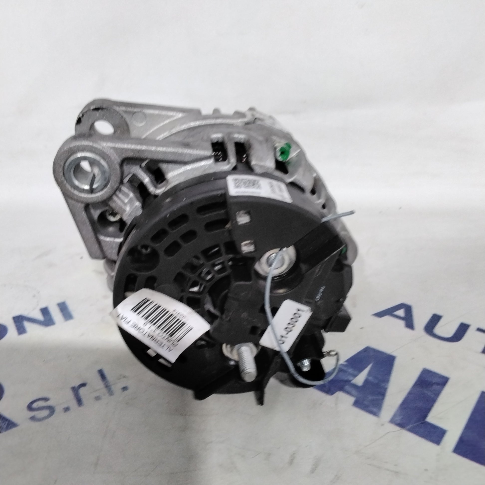 alternator Fiat Punto 3 series 1.9 jtd year 2004 code: 0124415015 (sf15p9)