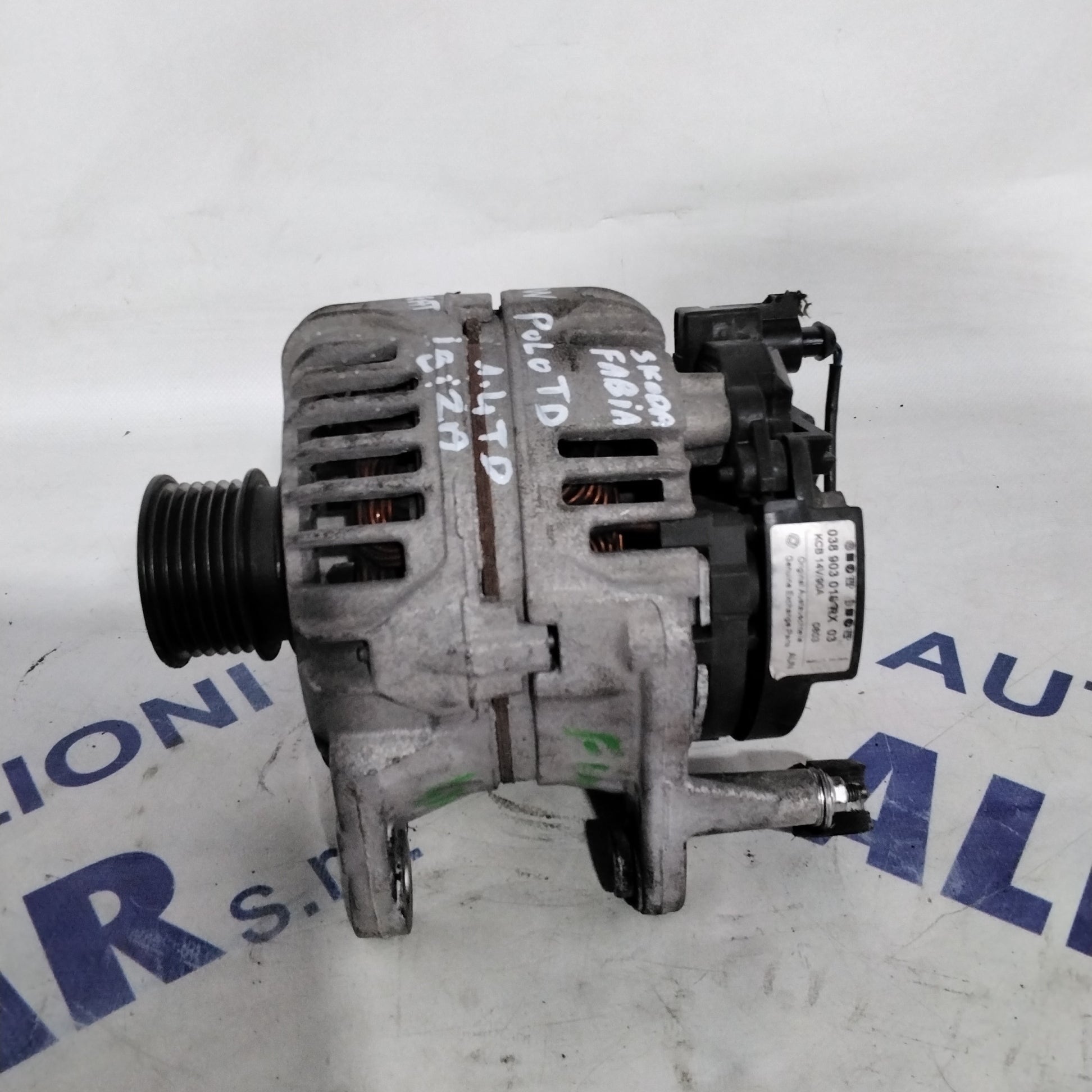 alternator Volkswagen Polo / Seat Ibiza Skoda Fabia 1.4 TD year 2006 code: 038903018RXX03 (sf16p5)