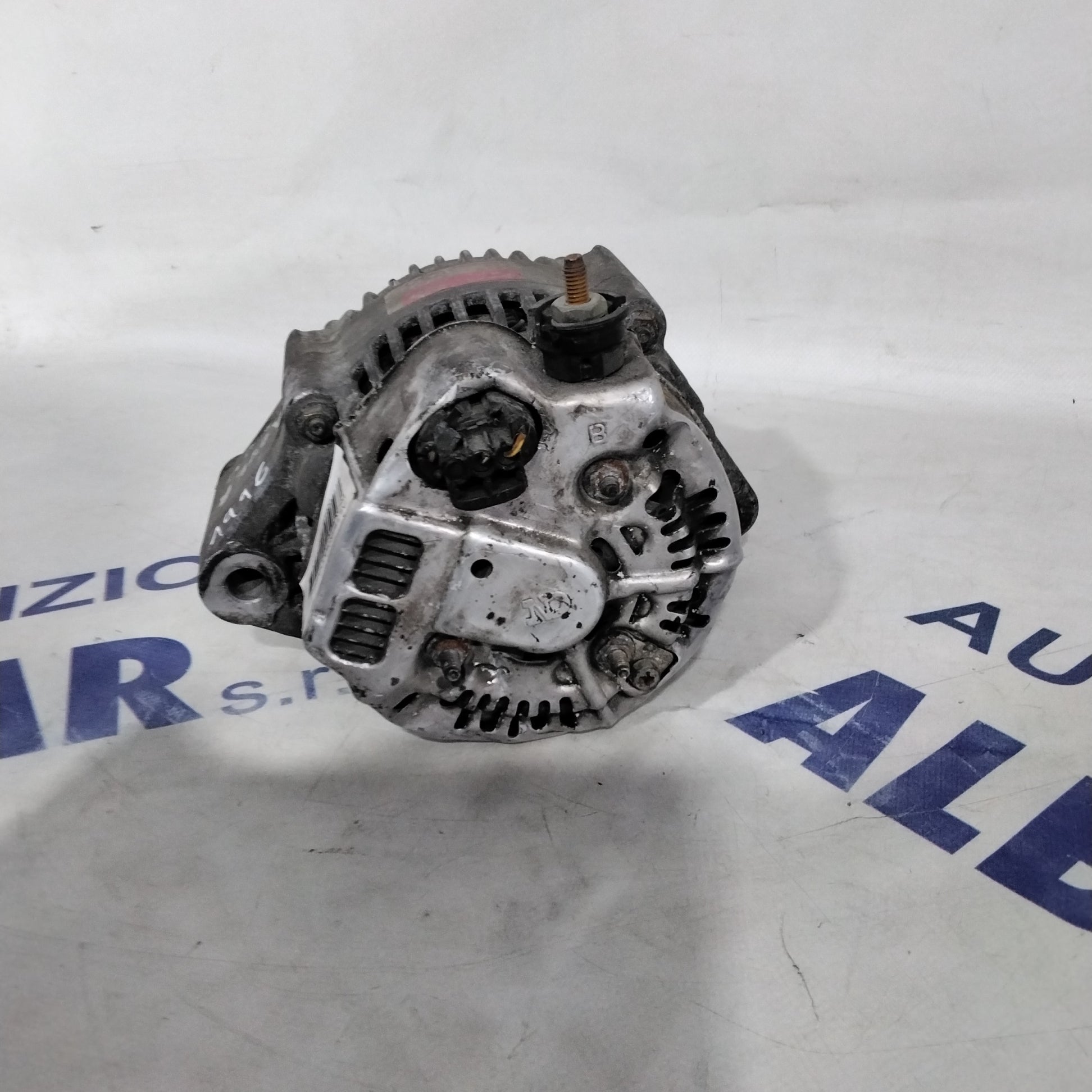 alternator Rover 200 2.0 TDIC year 1996 code: 1002132272 (sf15p8)