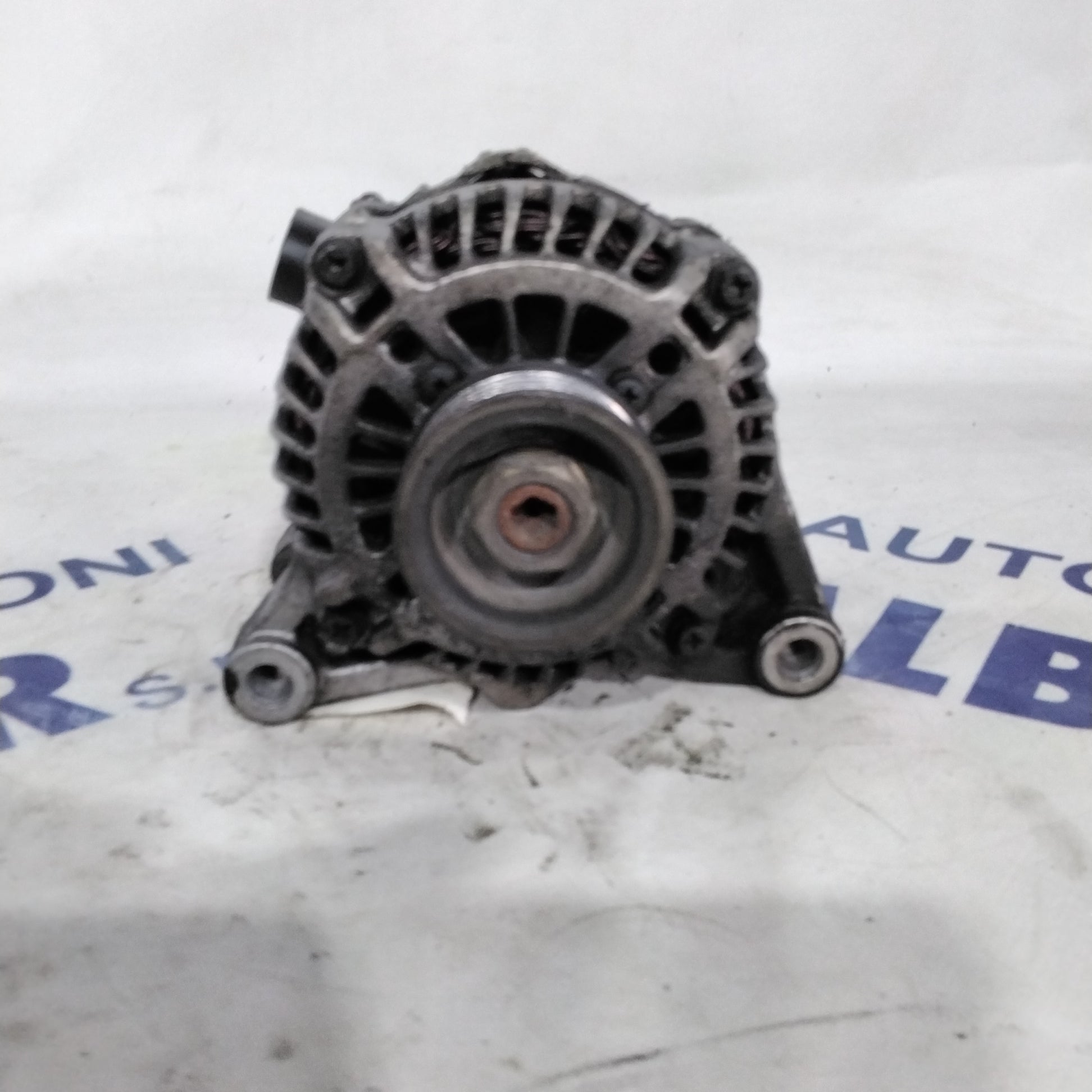alternator Peugeot 206 petrol year 2004 code: 9638275880 (sf15p7)