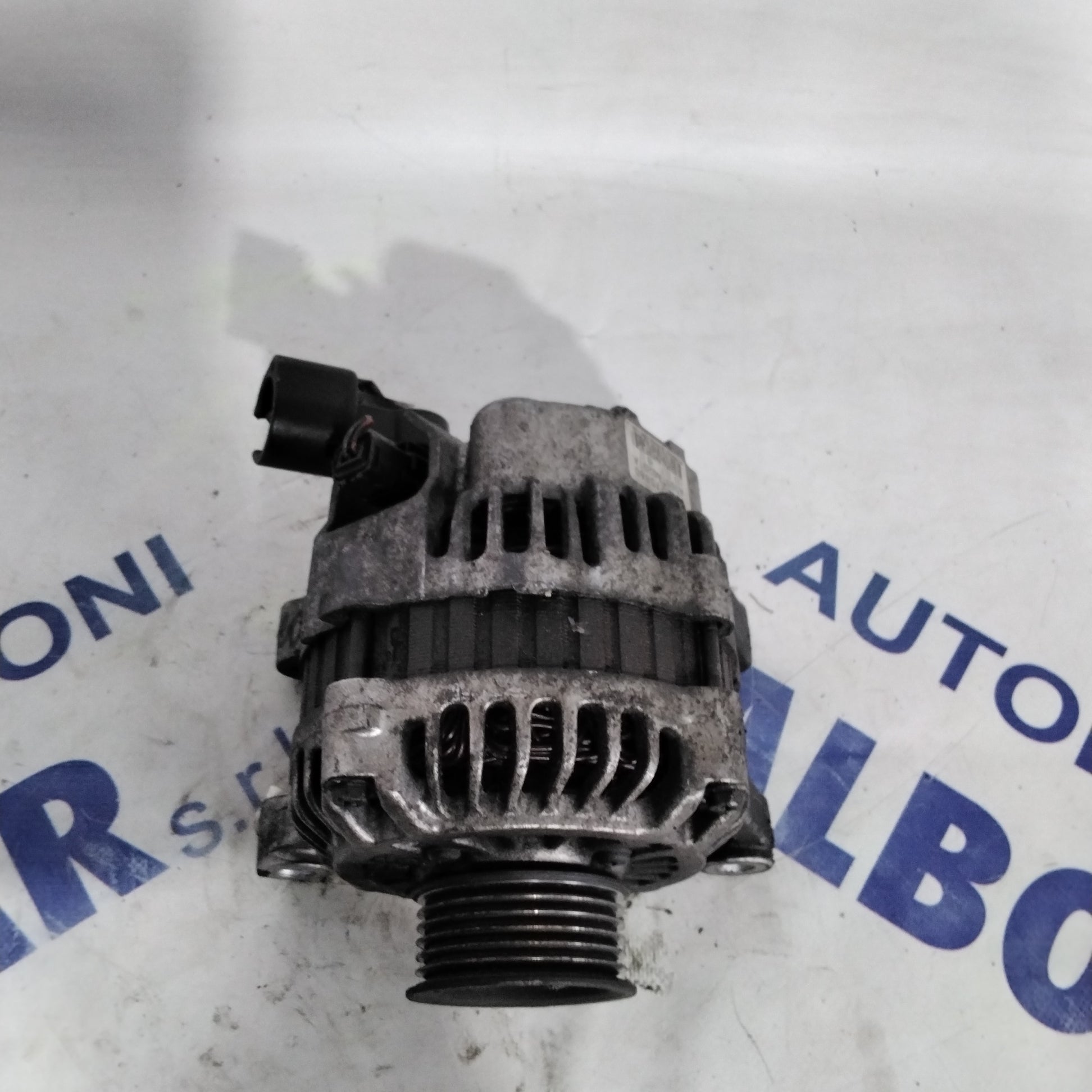 alternator Peugeot 206 petrol year 2004 code: 9638275880 (sf15p7)