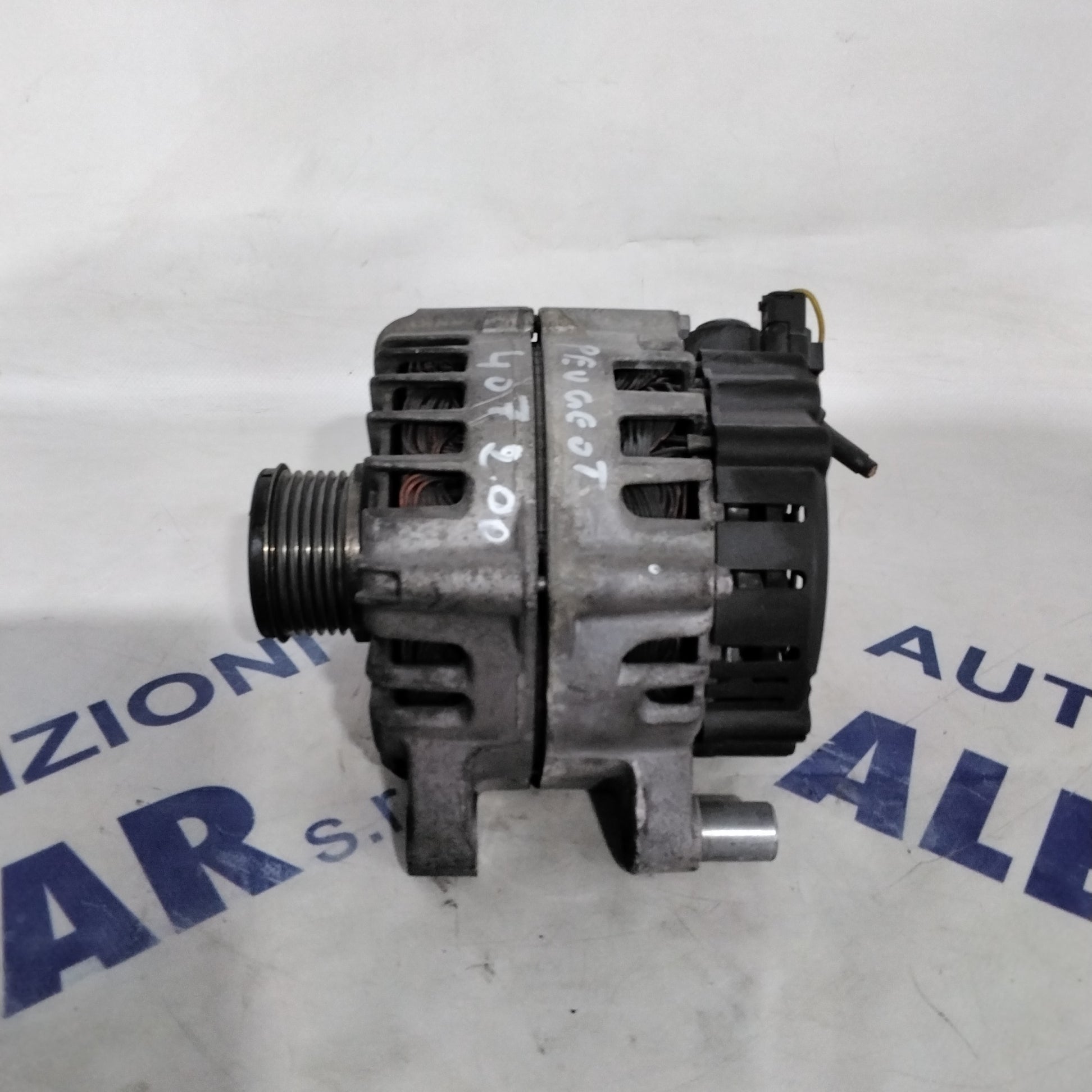 alternator peugeot 407 2.0 diesel year 2006 code: 9661544880 (sf15p7)