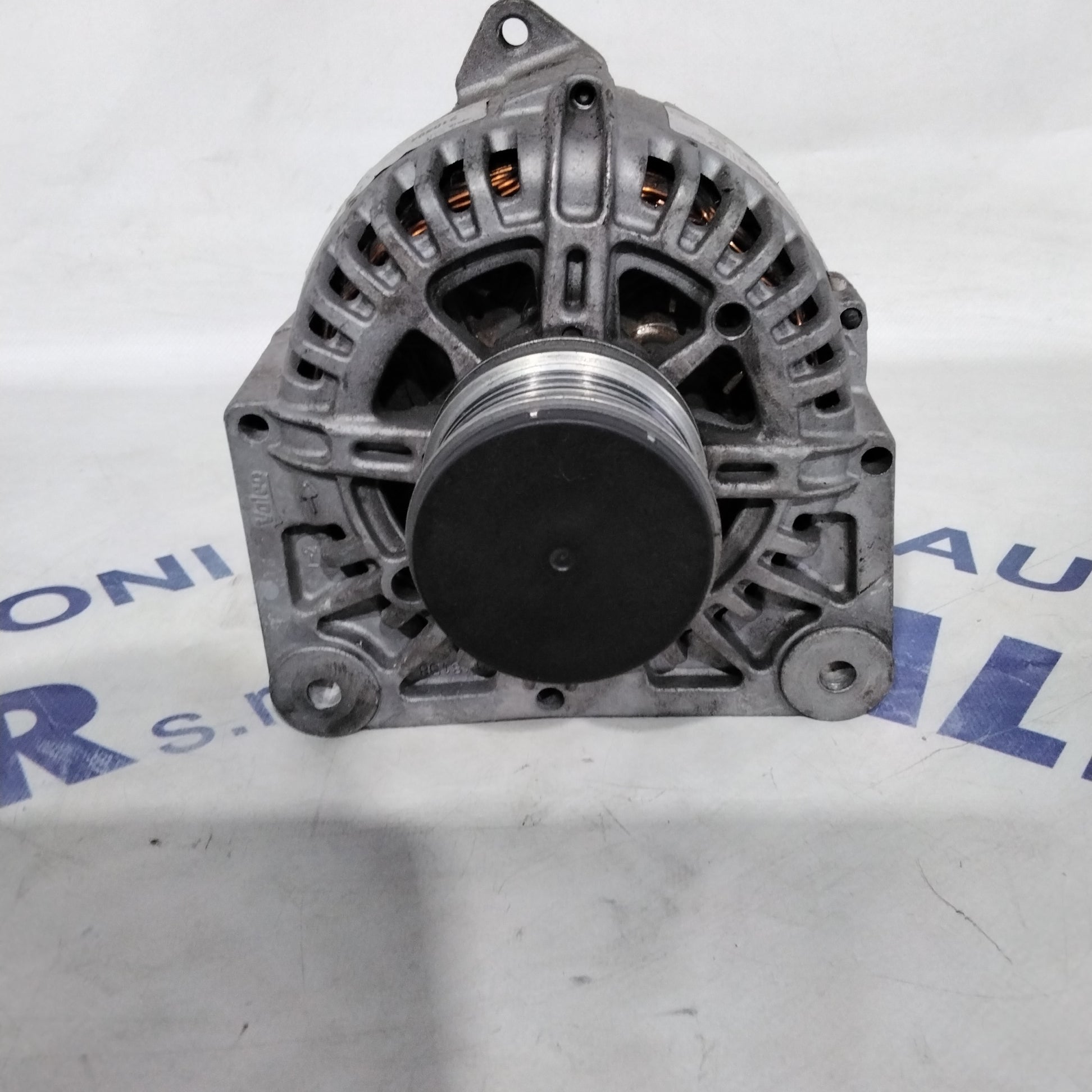 alternator renault clio /megane /scenic/twingo/modus 1.5 diesel year 2004 code: 0124425037 (sf15p7)