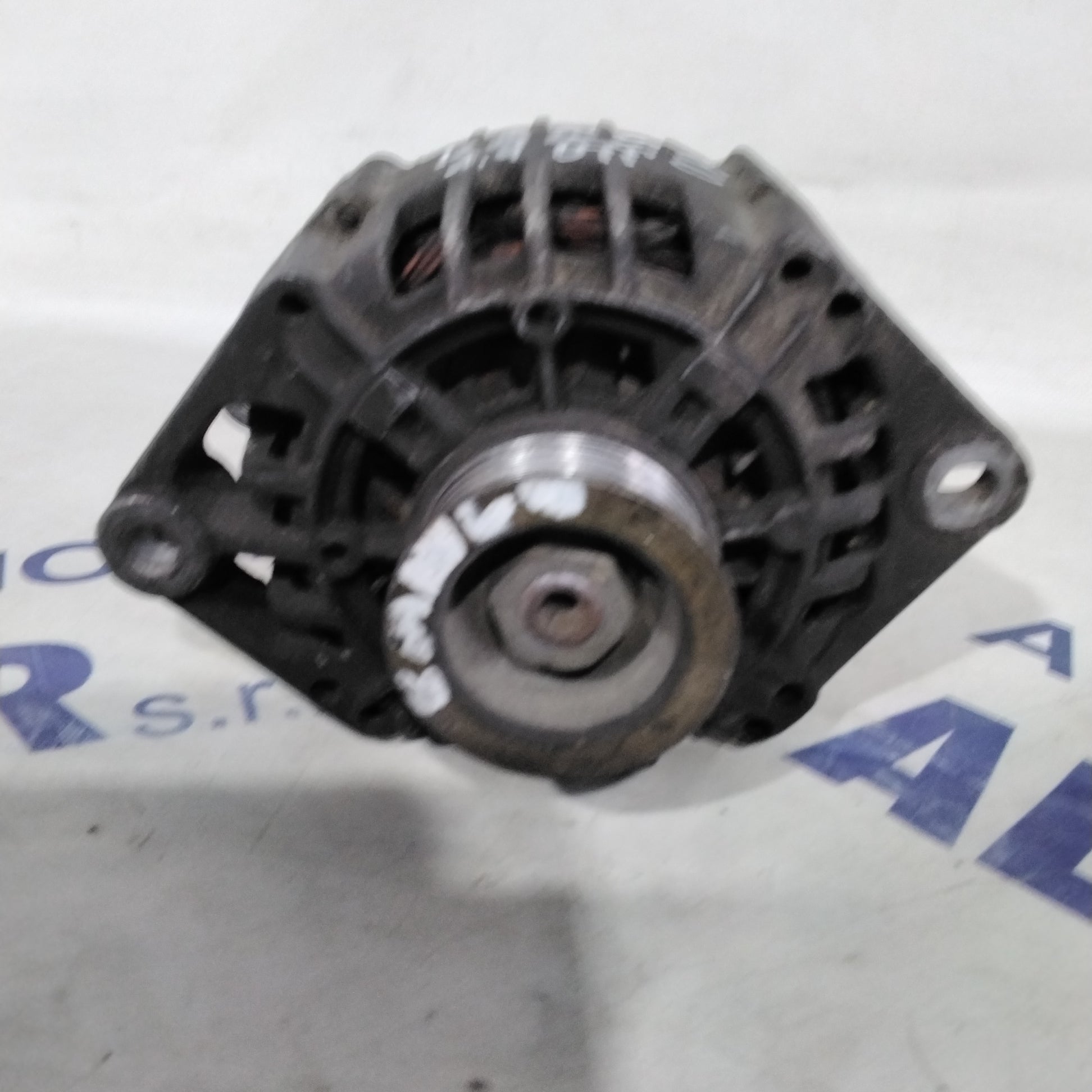 alternator renault kangoo 1.9 DTI year 2002 code: 2542715A (sf15p7)