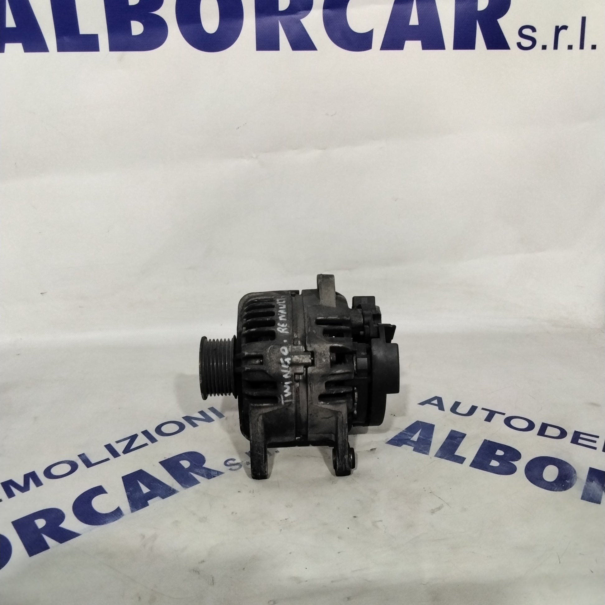 alternator renault clio/twingo/modus 1.2 petrol year 2006 code: 0124325139 (sf15p7)