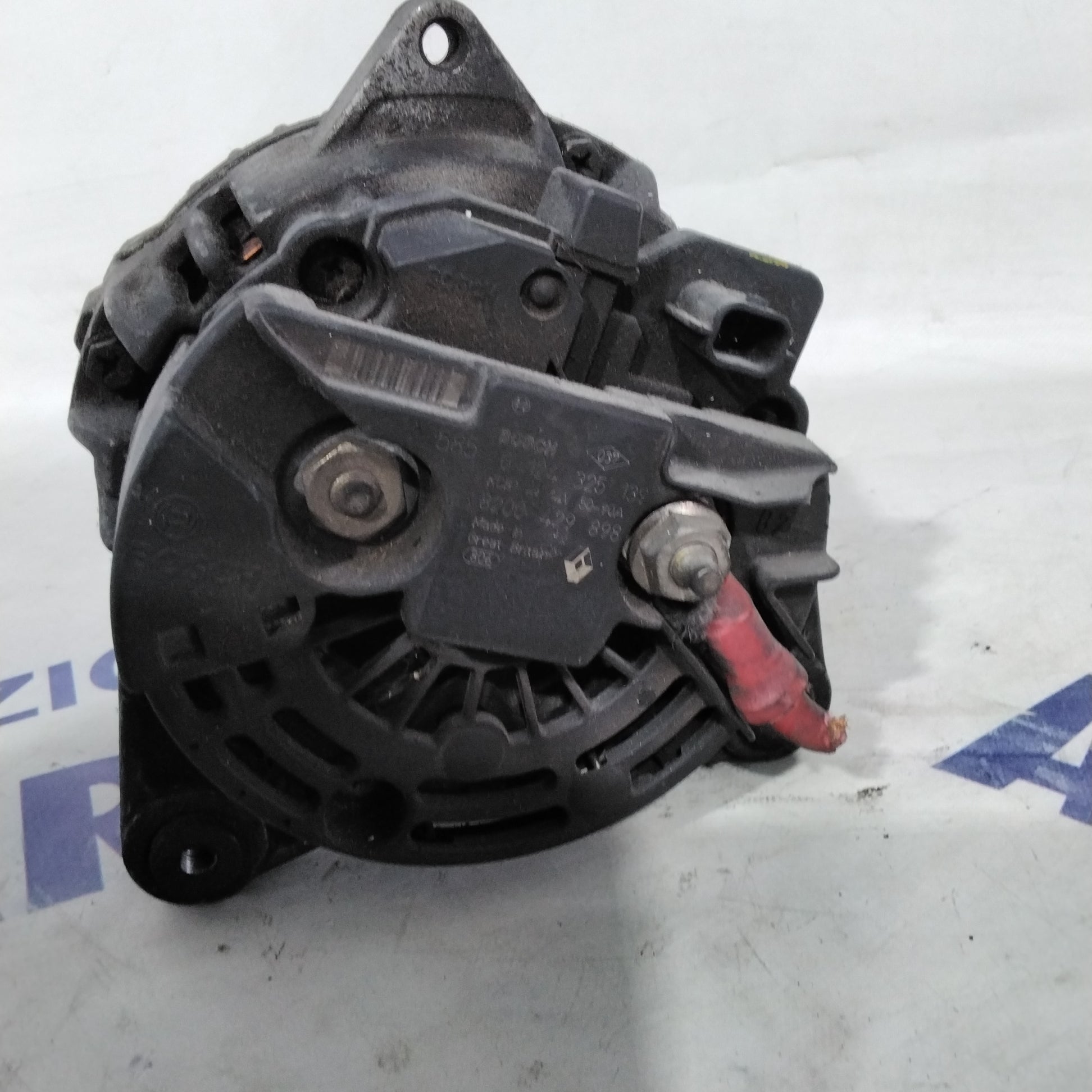 alternator renault clio/twingo/modus 1.2 petrol year 2006 code: 0124325139 (sf15p7)