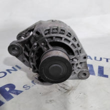 Carica l&#39;immagine nel visualizzatore di Gallery, Alternatore alfa romeo 156 1.9 JTD anno 2002 codice: 9090202 (sf15p6)
