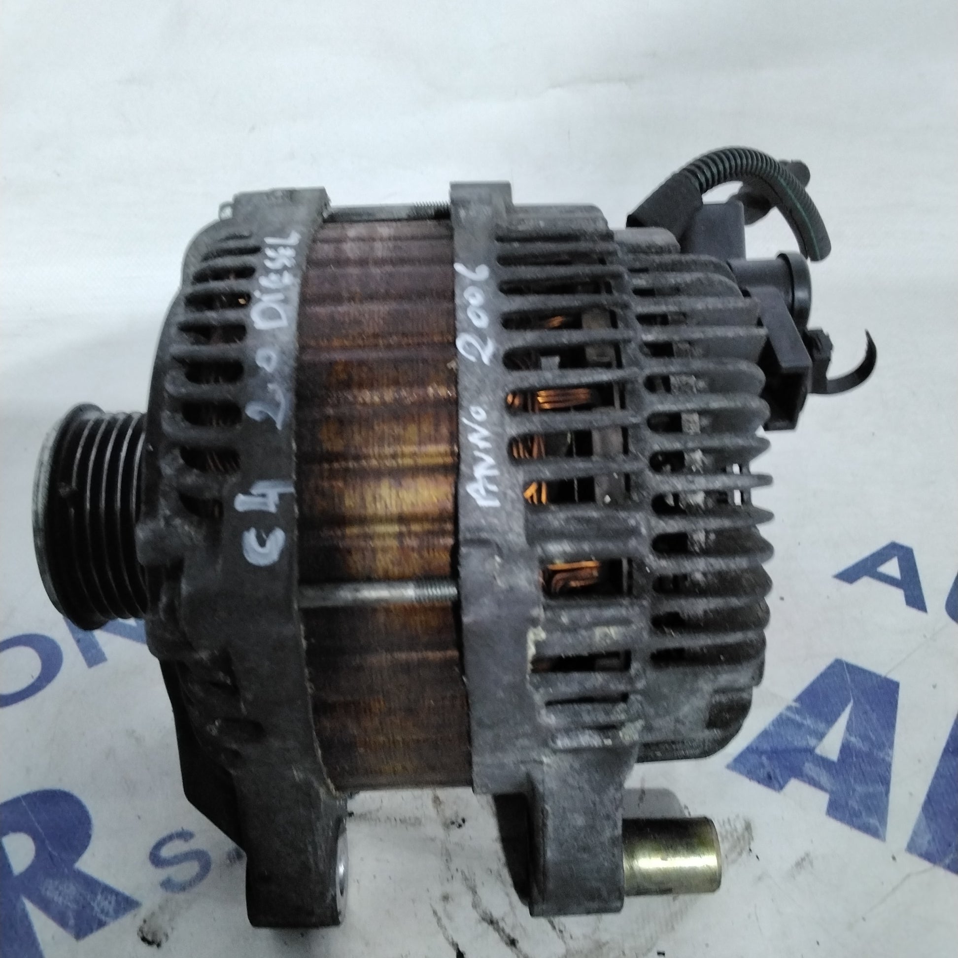 Alternator Citroen C4 Picasso 2.0 diesel year 2006 code: 3654752880 (sf15p6)