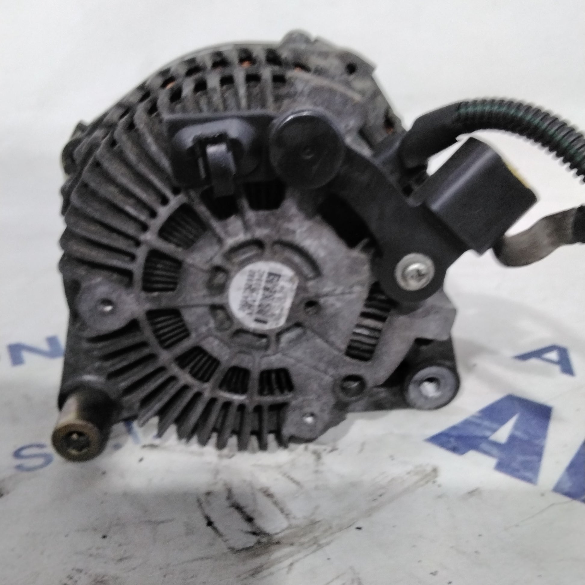 Alternator Citroen C4 Picasso 2.0 diesel year 2006 code: 3654752880 (sf15p6)