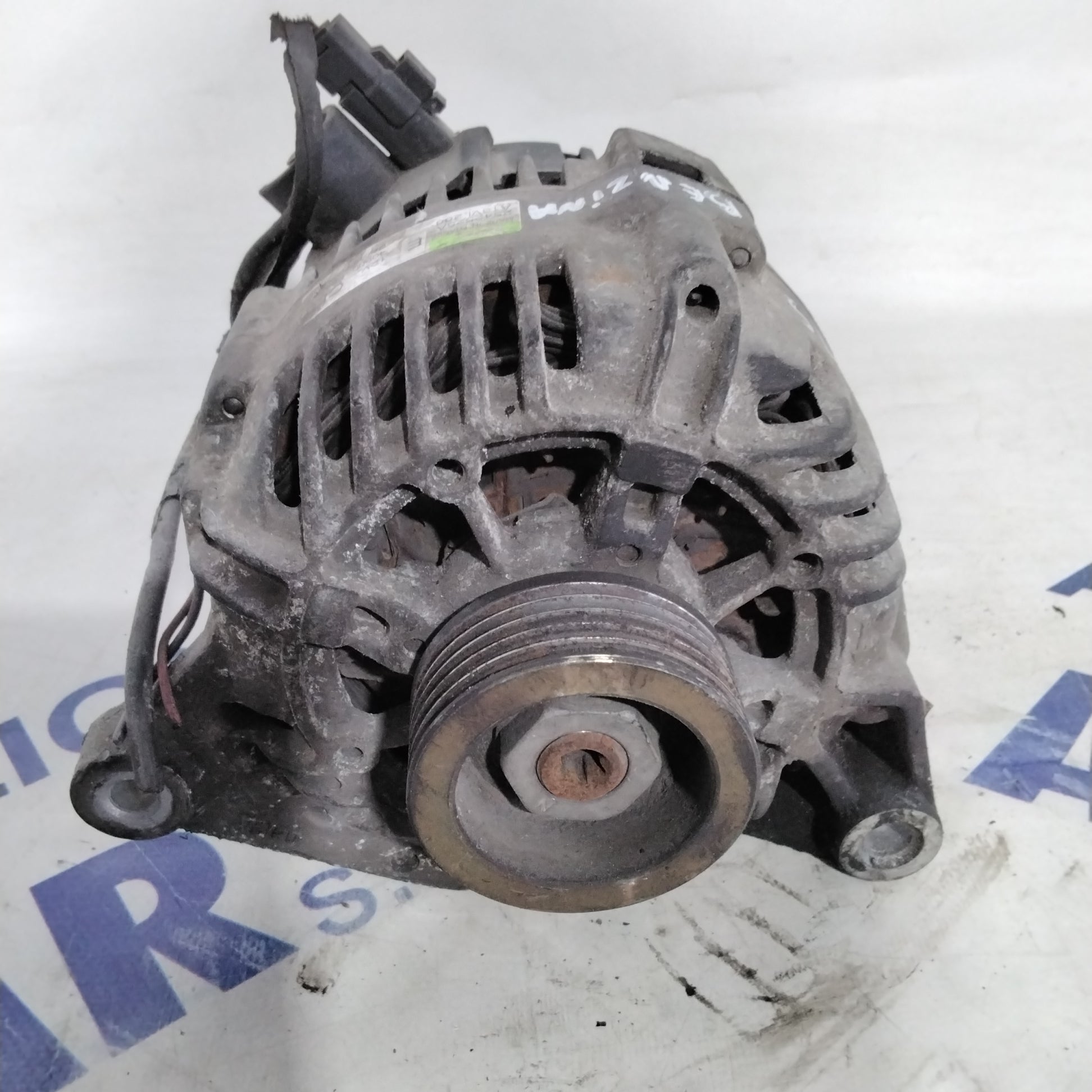 Citroen Saxo 1st series petrol alternator year 1999 code: 2542525A (sf15p6)