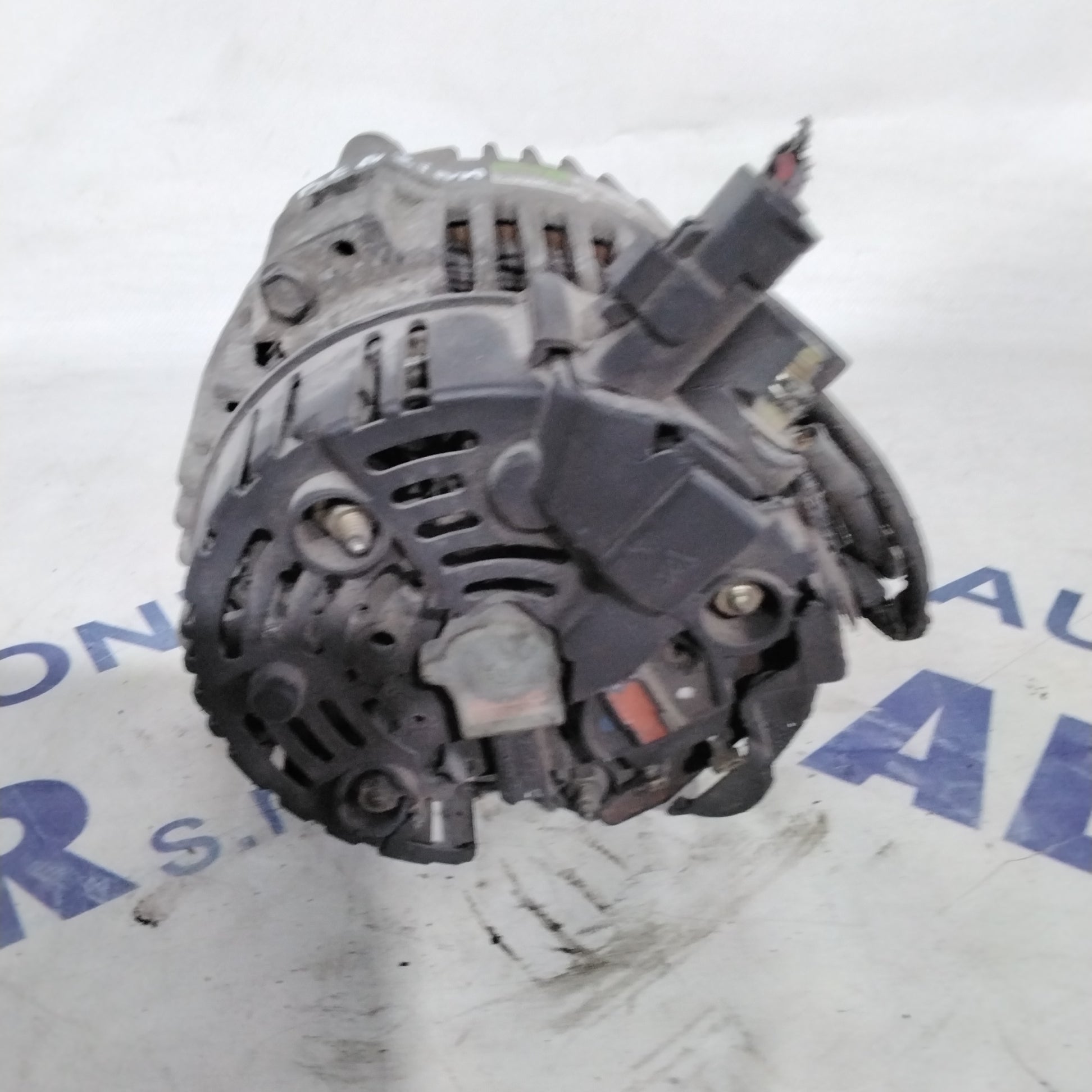 Citroen Saxo 1st series petrol alternator year 1999 code: 2542525A (sf15p6)