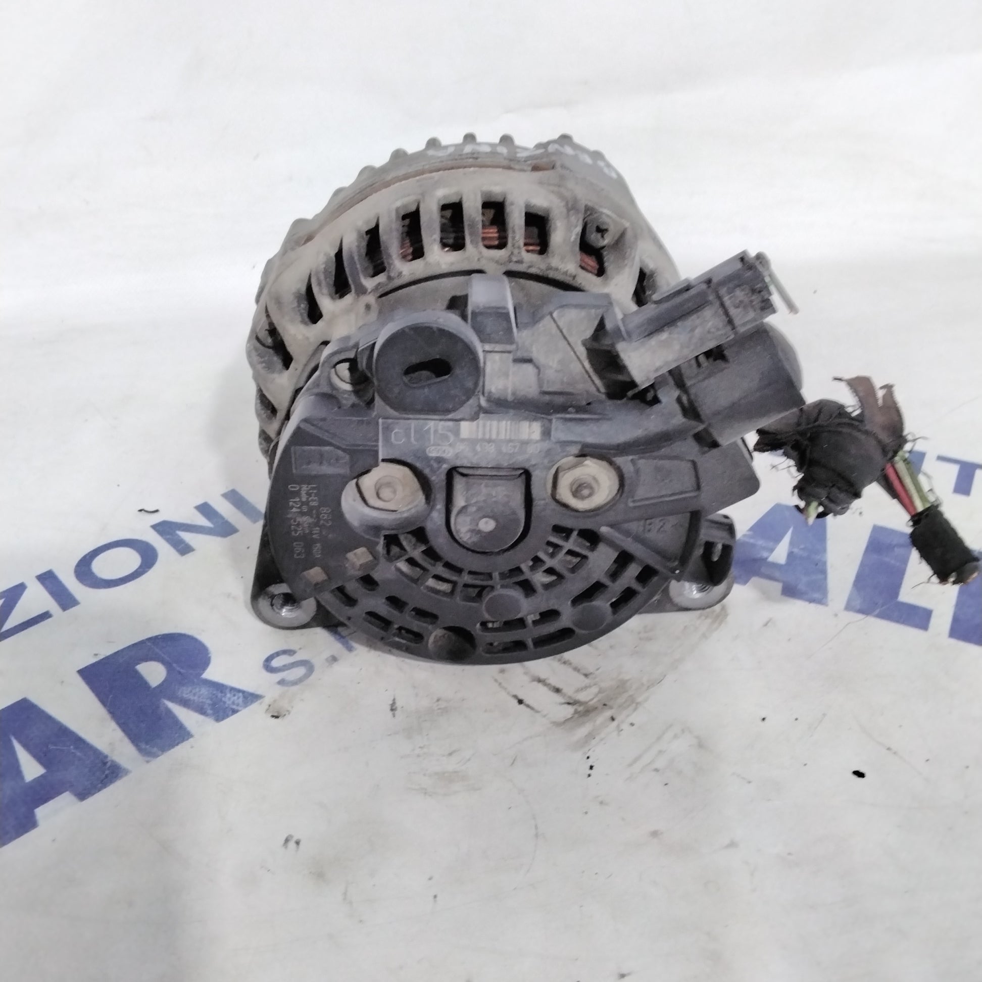 Alternator Citroen C4 petrol year 2006 code: 9649846780 (sf15p6)
