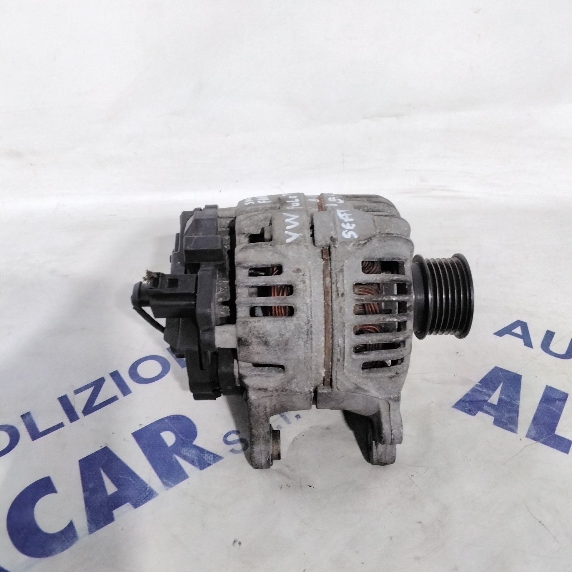 Alternator Volkswagen Polo / Skoda Fabia / Seat Ibiza 1.4 TDI year 2006 code: 038903018RX (sf15p5)