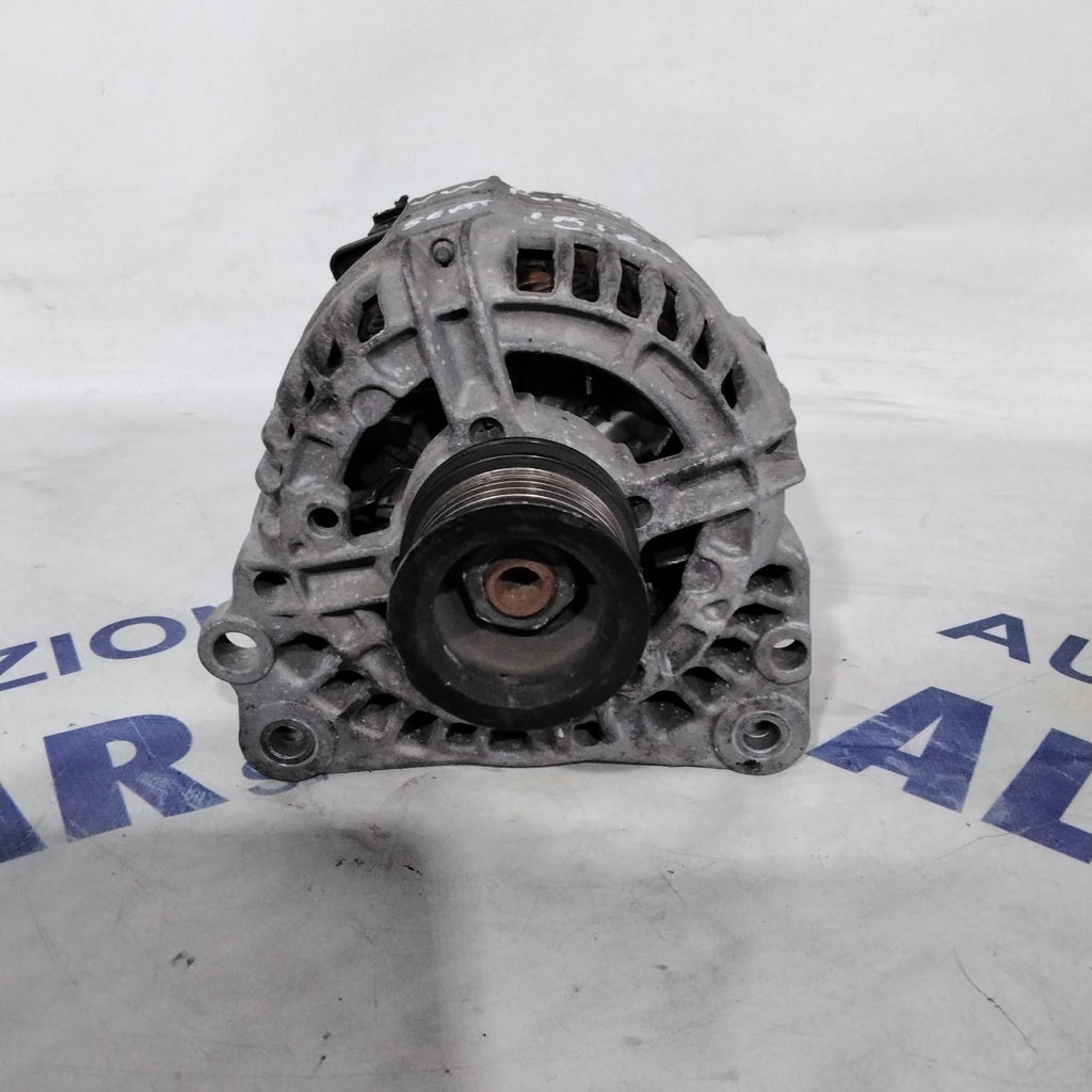 Alternador Volkswagen Polo / Skoda Fabia / Seat Ibiza 1.4 TDI año 2006 código: 038903018RX (sf15p5)