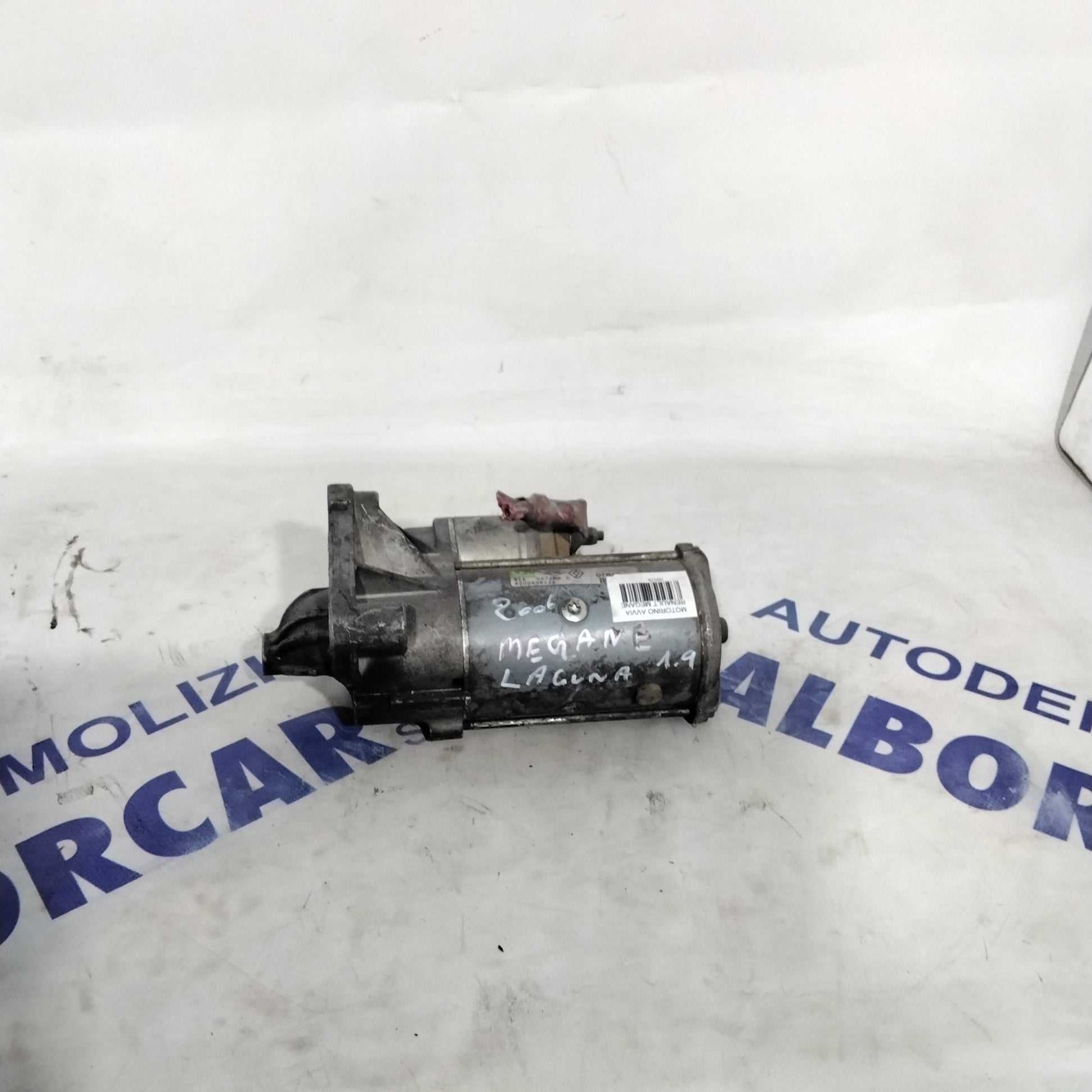Renault Megane / Laguna 1.9 diesel starter motor year 2006 code: 8200628426 (sf15p4)