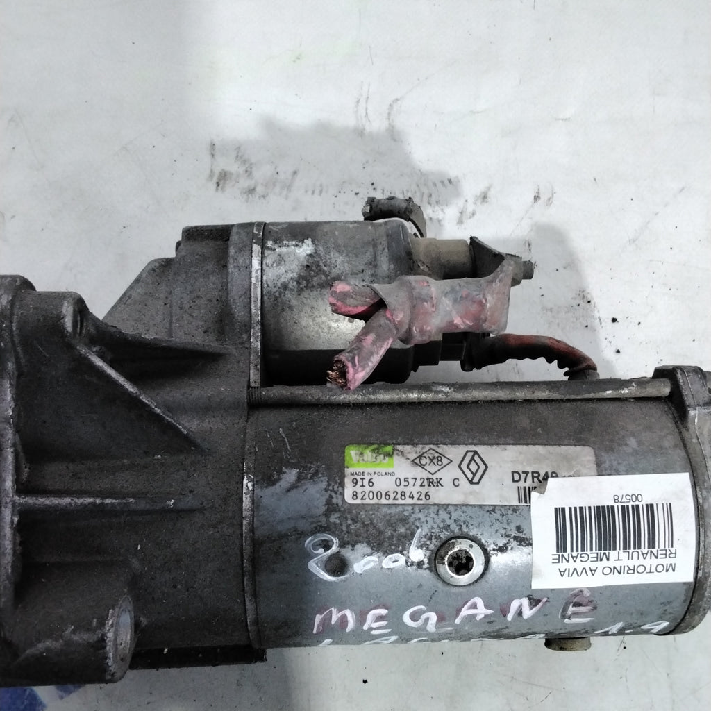Renault Megane / Laguna 1.9 diesel starter motor year 2006 code: 8200628426 (sf15p4)