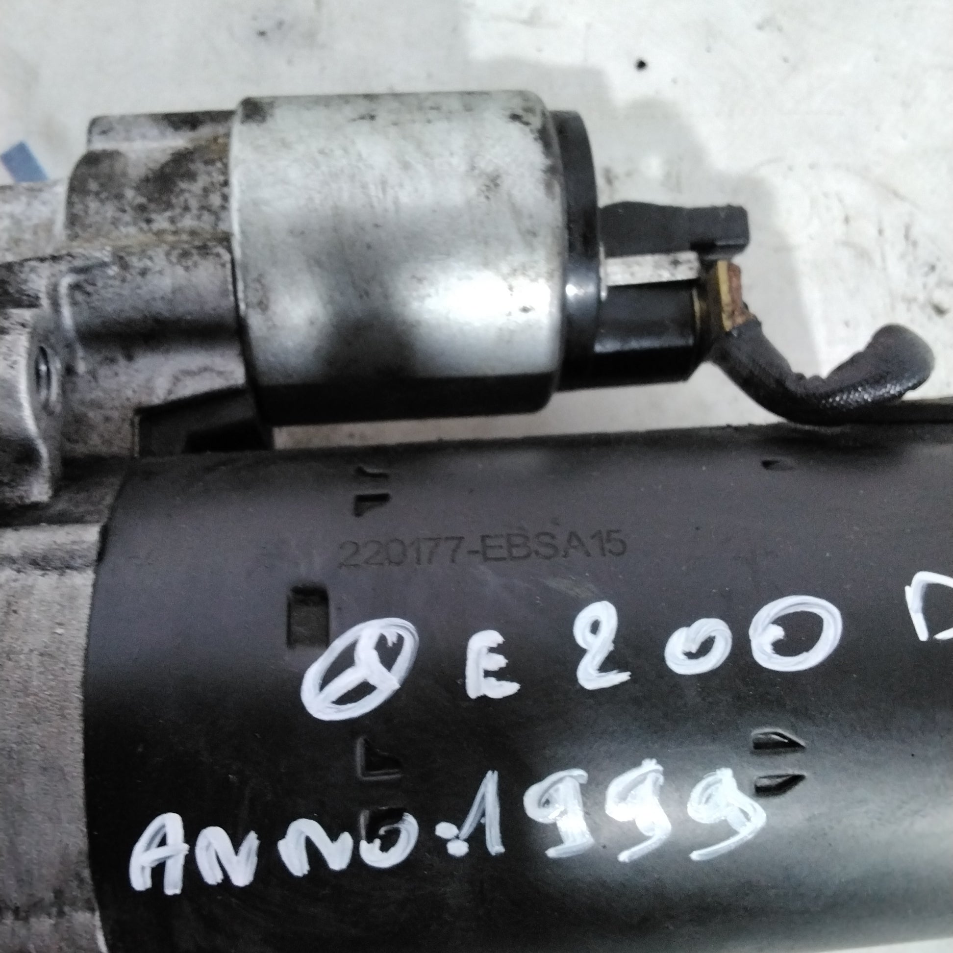 Starter motor Mercedes E200 diesel year 1999 code: 220177-EBSSA15(sf15p3)