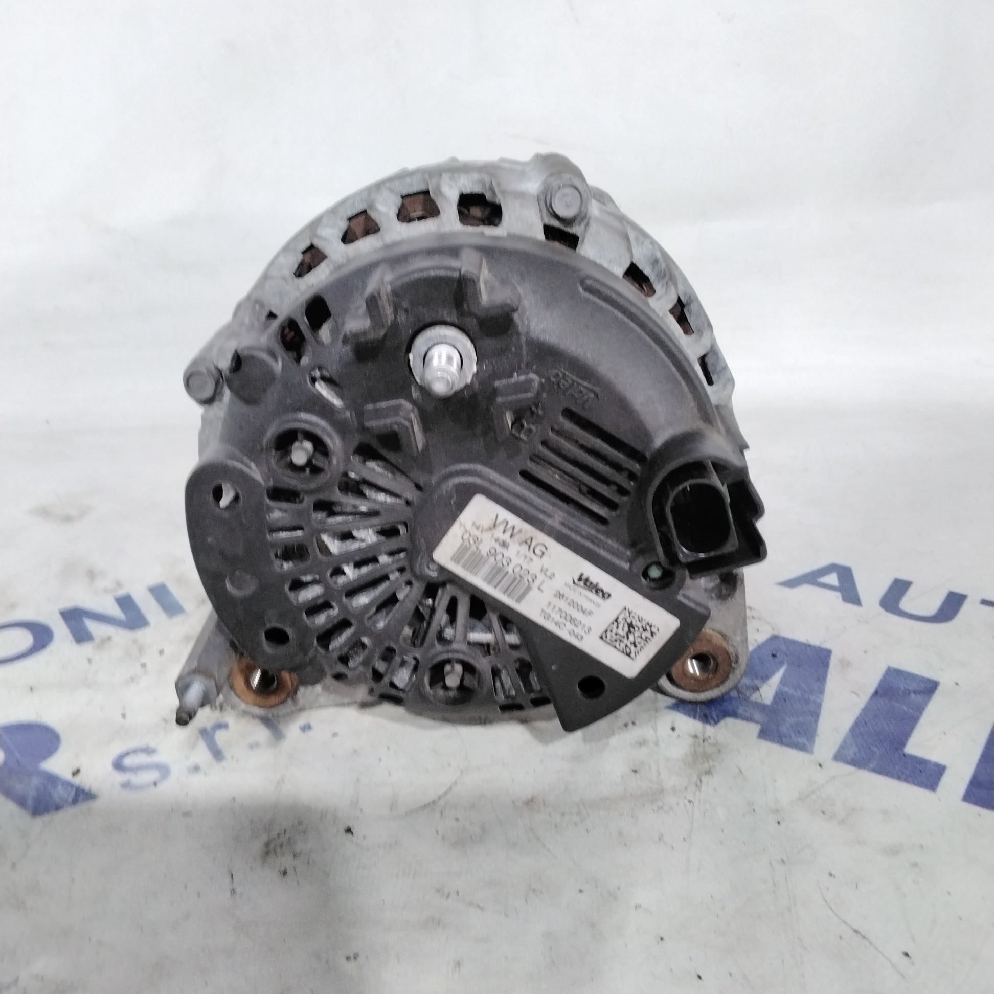 Volkswagen Golf 1.6 TDI alternator code: 03L903023L (sf15p7)