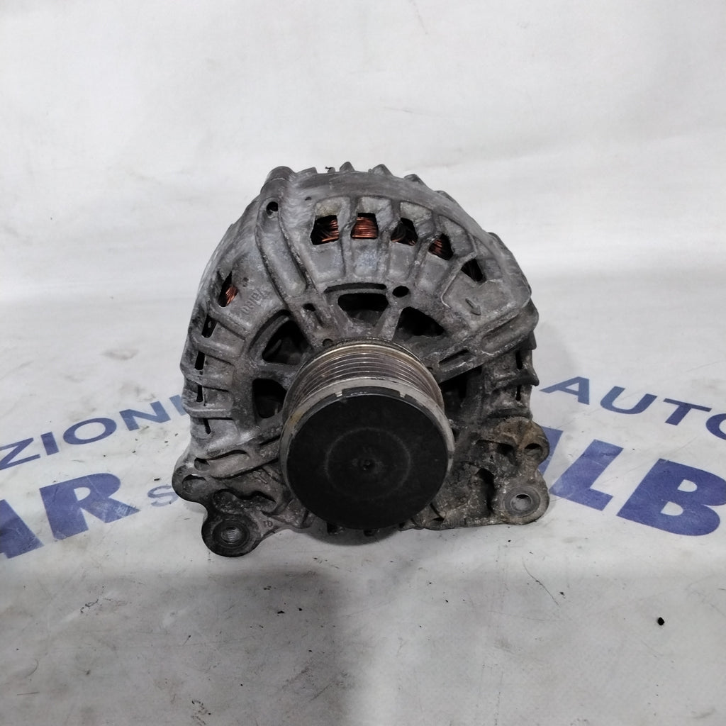 Alternator Volkswagen Passat 2.0 TDI year 2007 code: 03L903023E (sf15p7)