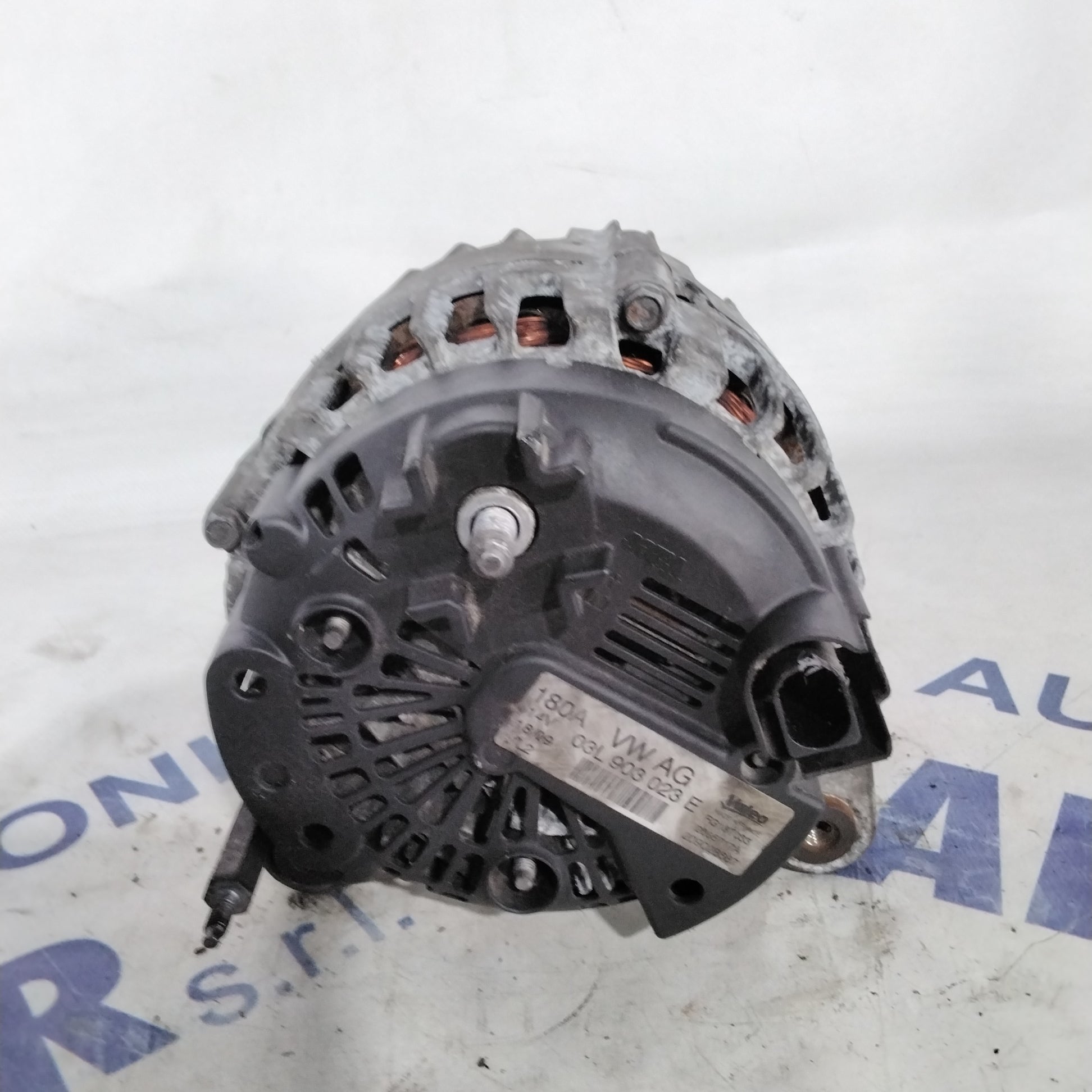 Alternator Volkswagen Passat 2.0 TDI year 2007 code: 03L903023E (sf15p7)