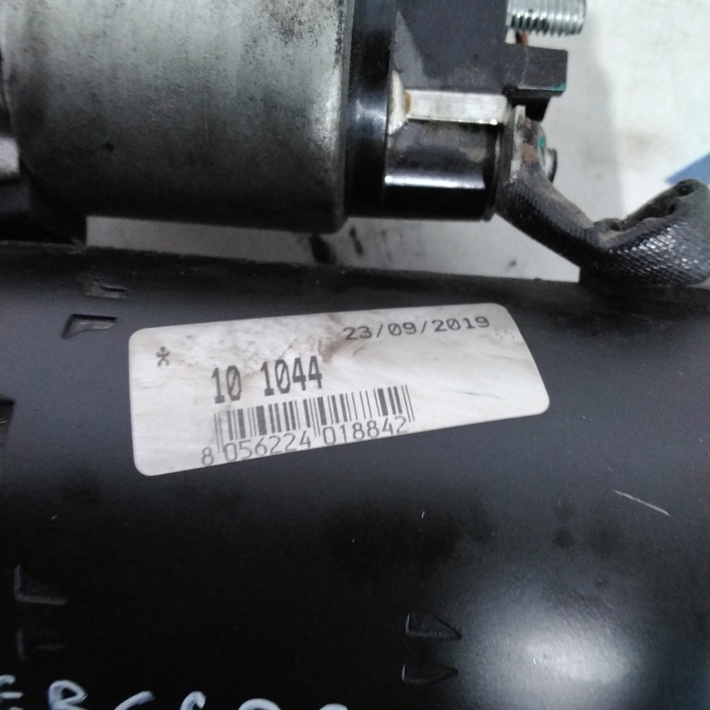 Starter motor Mercedes 2.0/2.1/2.2/2.5/2.7 CDI year 2003 code: 101044(sf15p3)