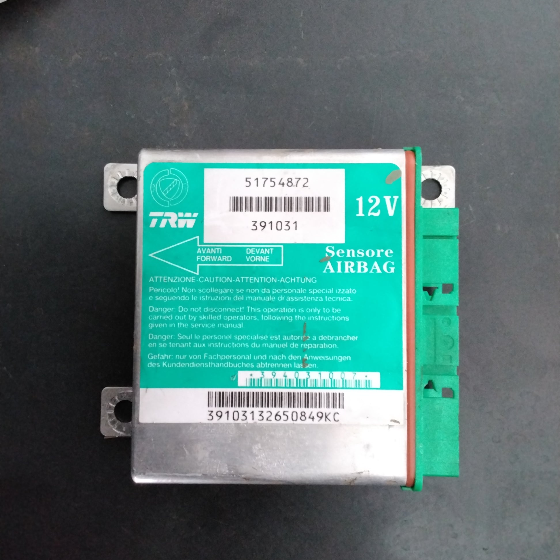 dashboard complete with airbags, control unit, and seatbelts Fiat Grande Punto year 2006 control unit code: 51754872(sf19p1)