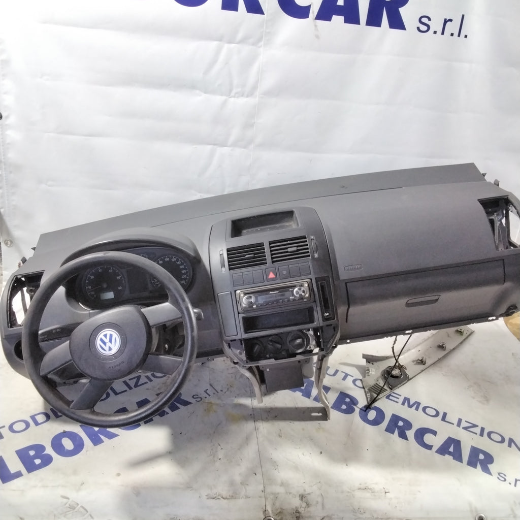 complete dashboard Volkswagen Polo year 2004 (sf19p2)