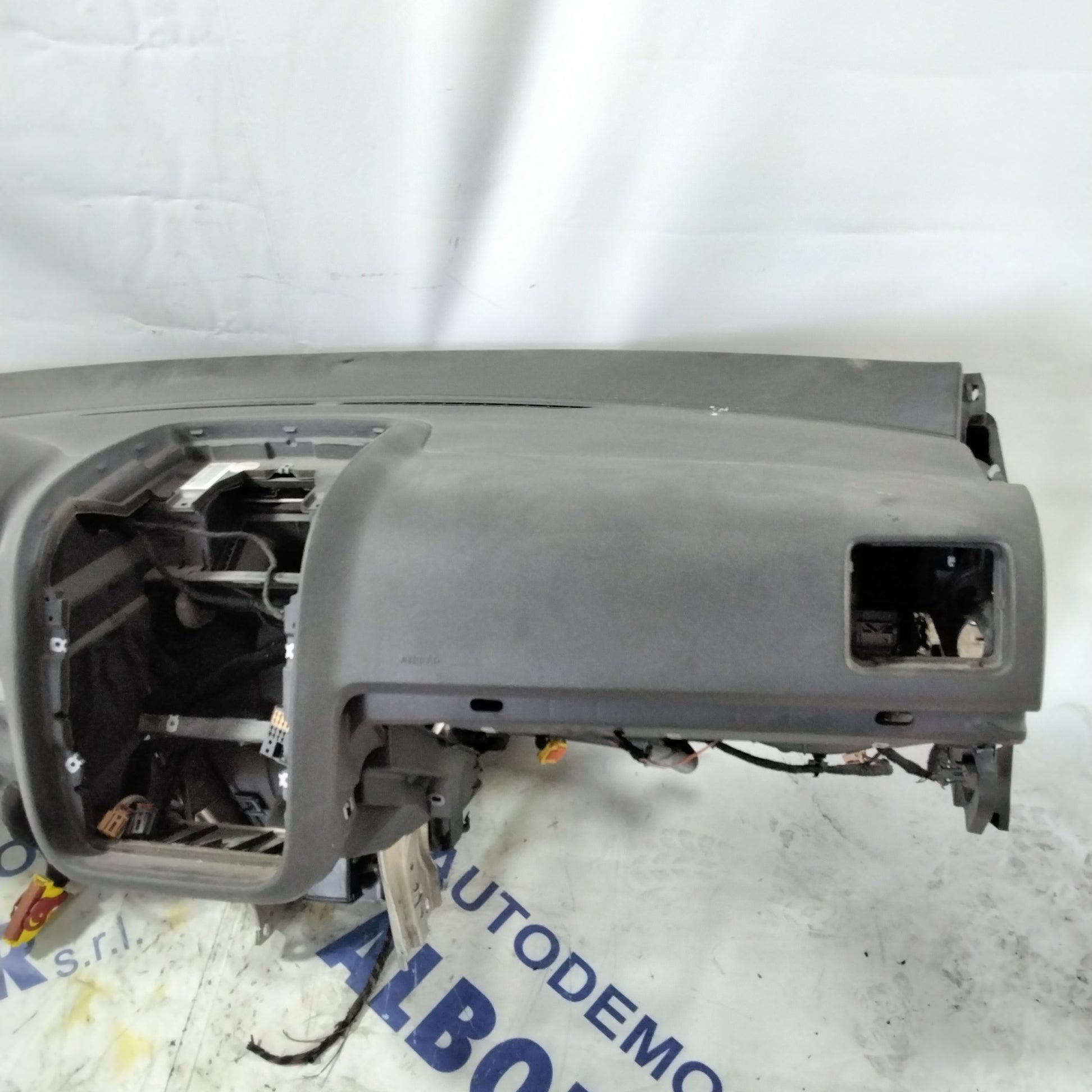dashboard volkswagen golf 5 year 2006 (sf19p3)