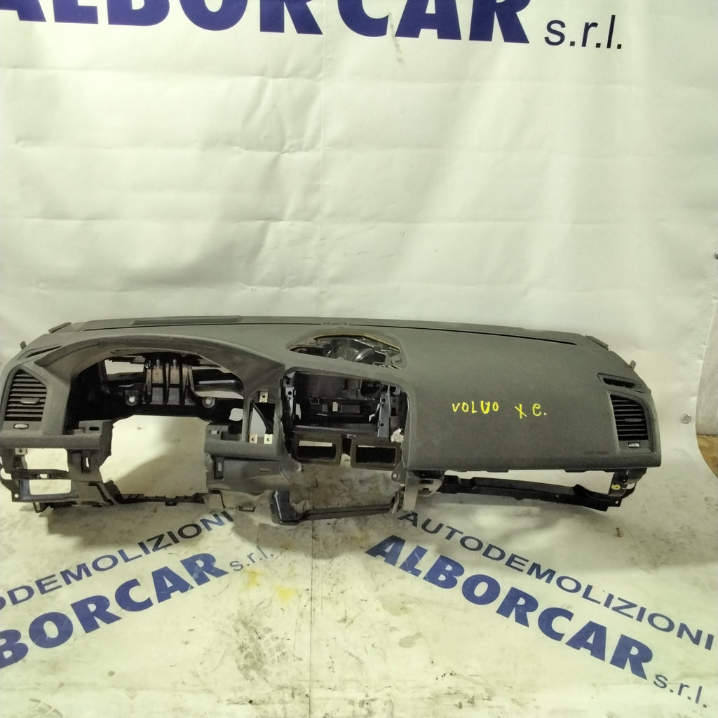 Volvo XC60 dashboard year 2004 (sf19p3)