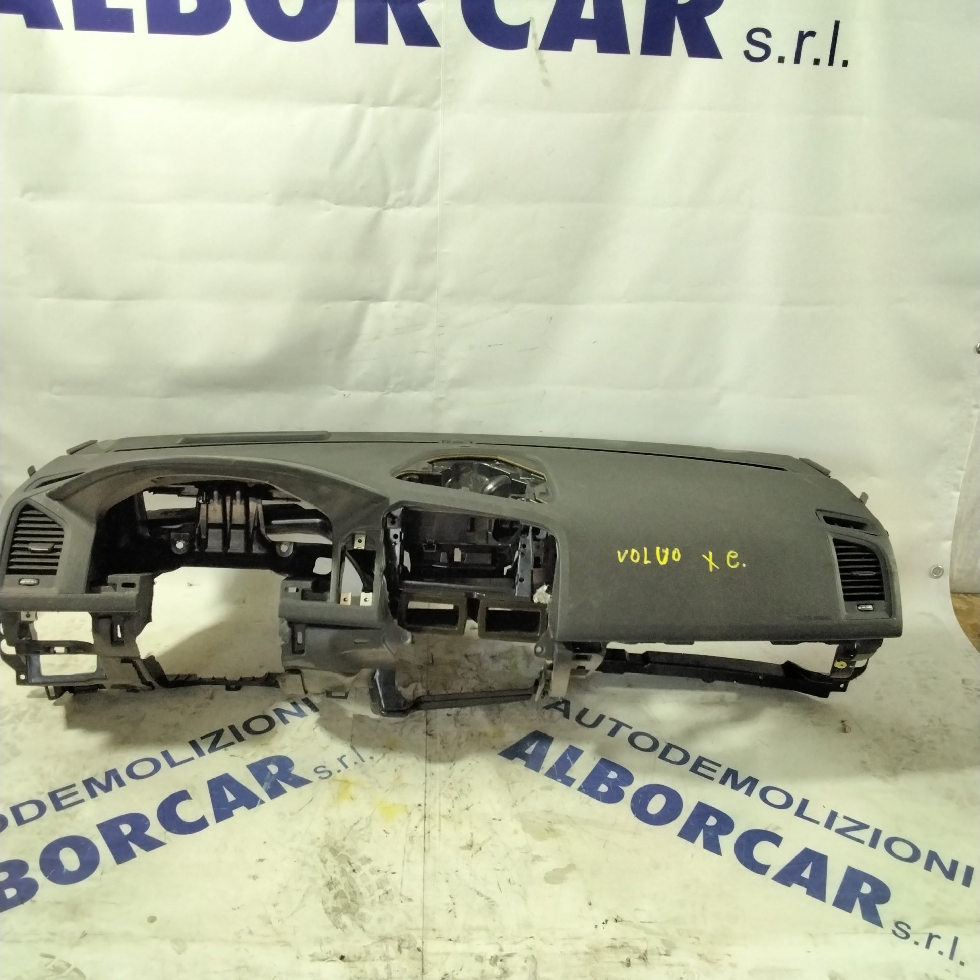 Volvo XC60 dashboard year 2004 (sf19p3)
