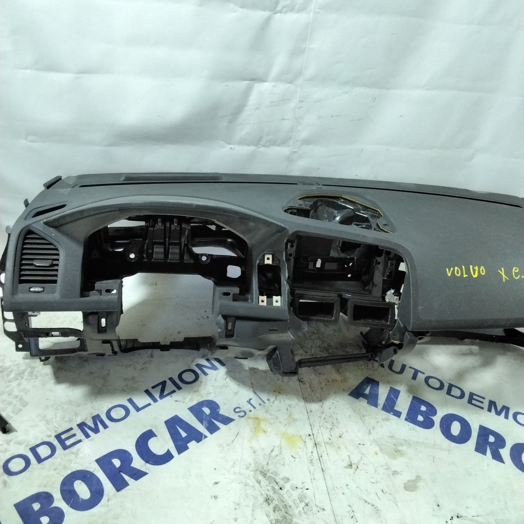 Volvo XC60 dashboard year 2004 (sf19p3)