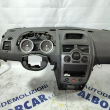 Carica l&#39;immagine nel visualizzatore di Gallery, cruscotto renault megane anno 2006 (sf19p3)
