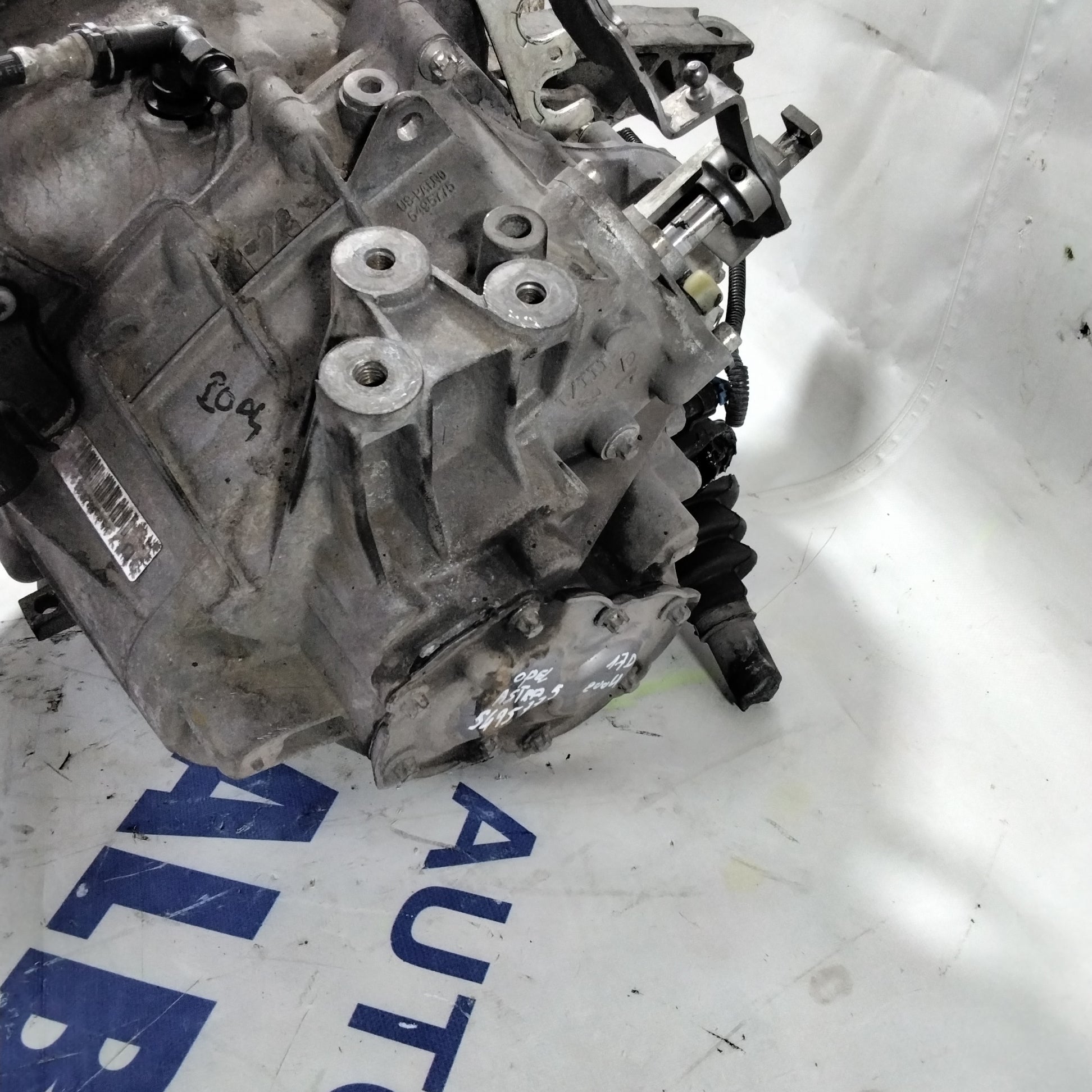 Opel Astra/Meriva 1.7 CDTI 5-speed gearbox year 2004/2010 code: 5495775 (sf2)
