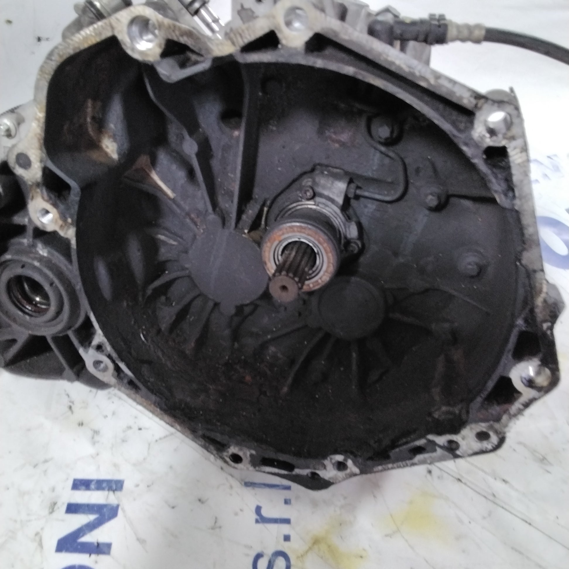 Opel Astra/Meriva 1.7 CDTI 5-speed gearbox year 2004/2010 code: 5495775 (sf2)